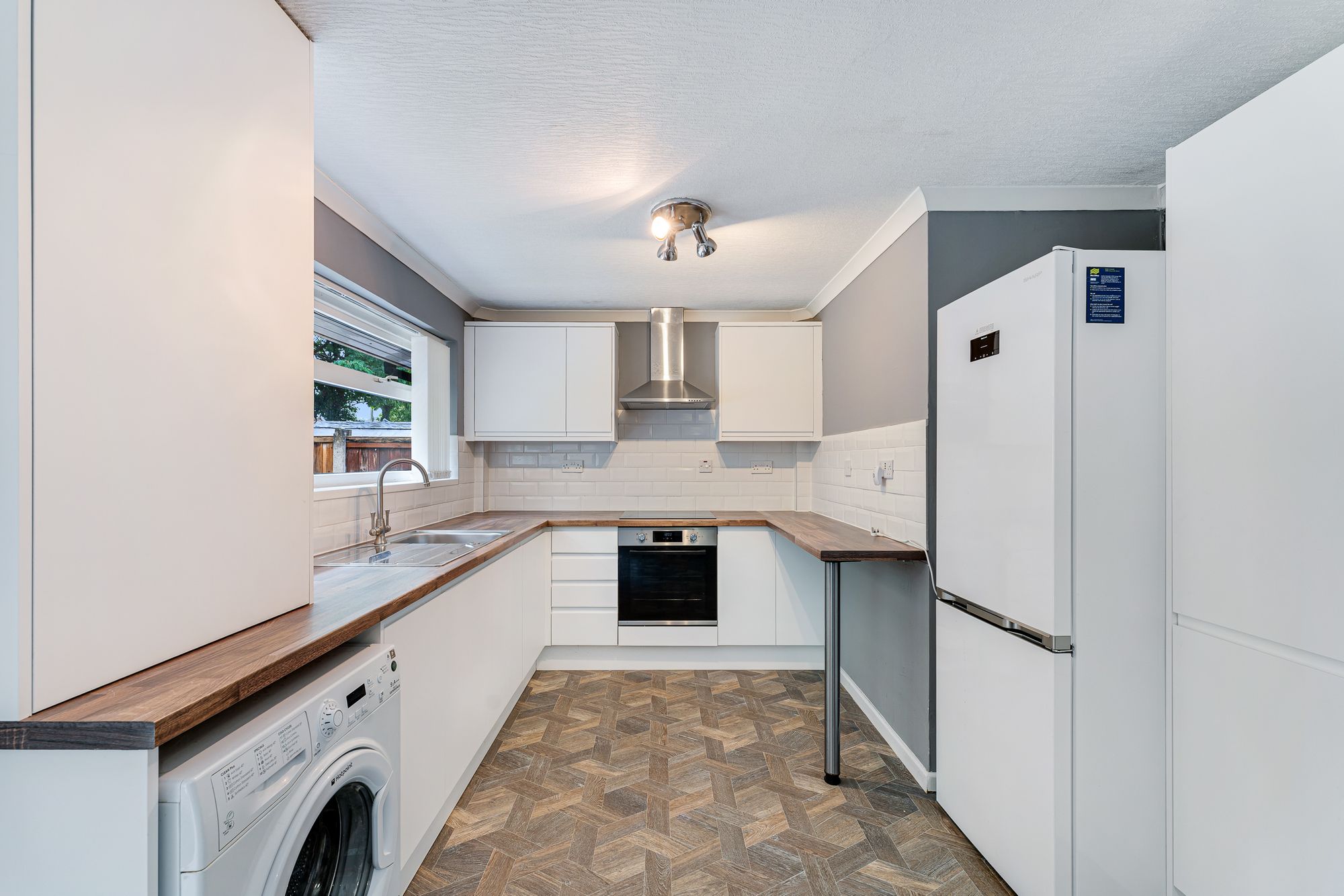 Douglas Close, Widnes