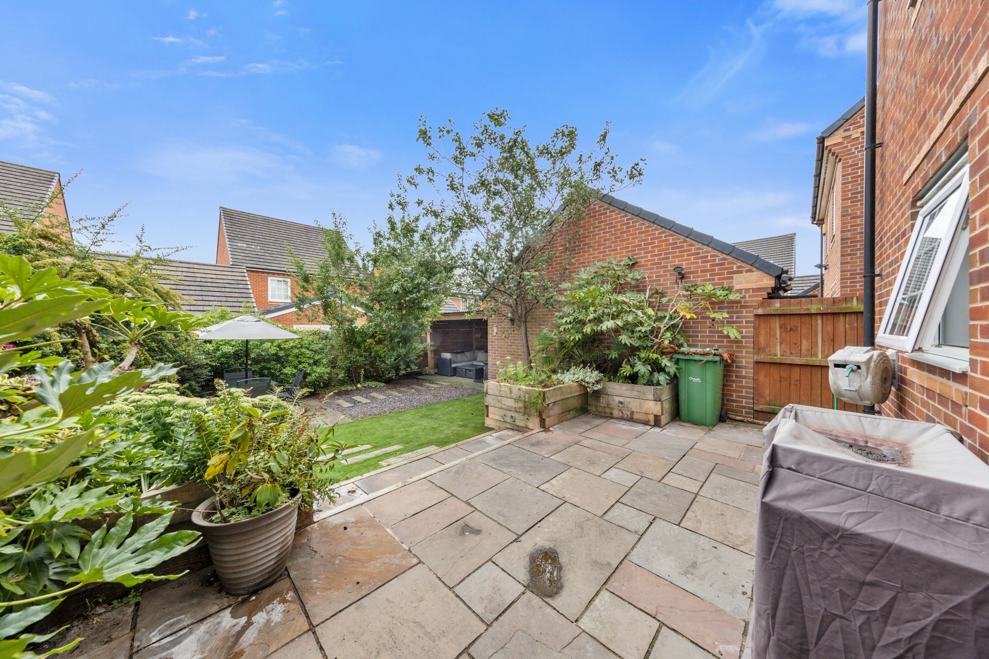 Pasadena Avenue, Warrington