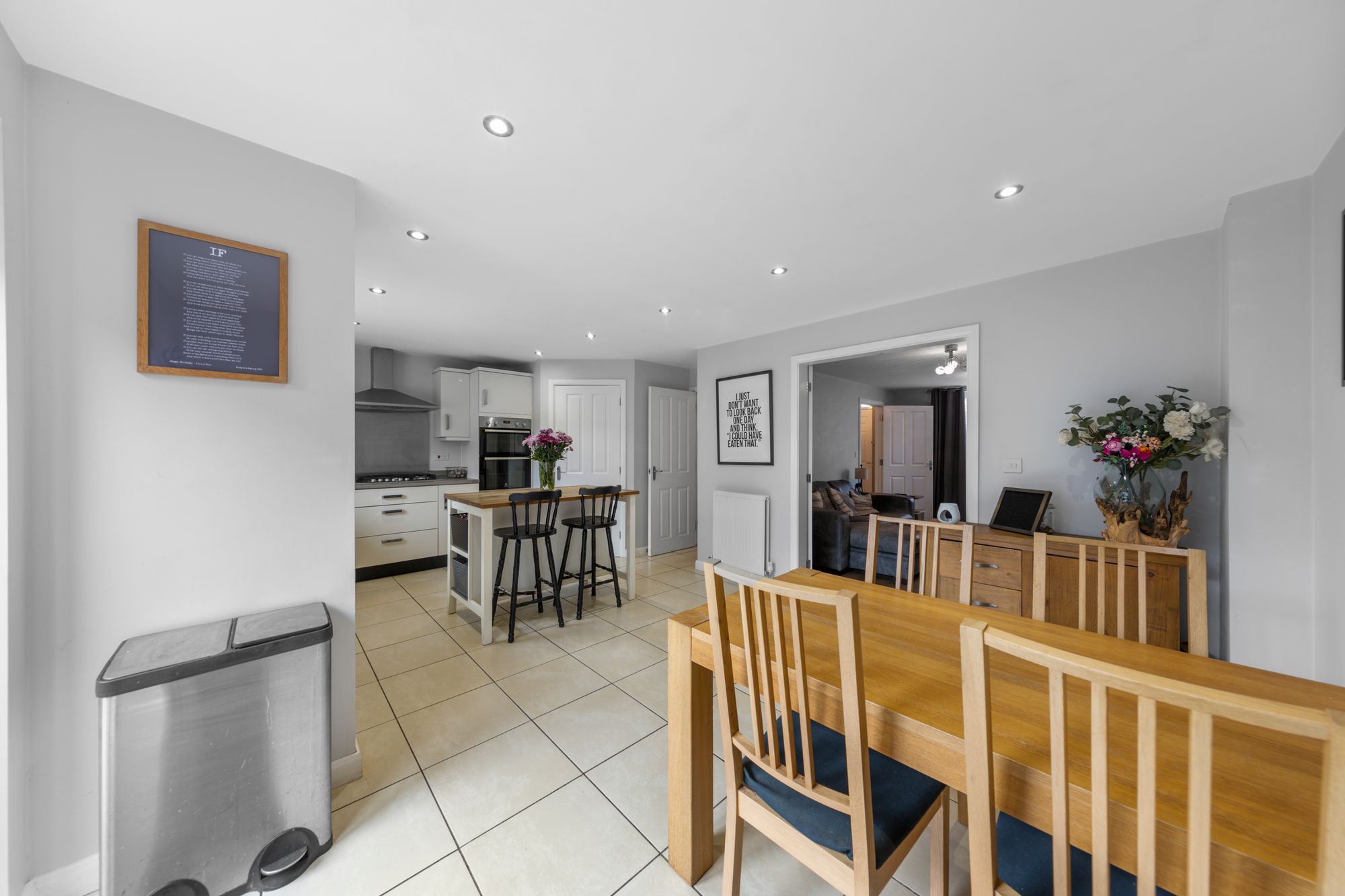 Pasadena Avenue, Warrington