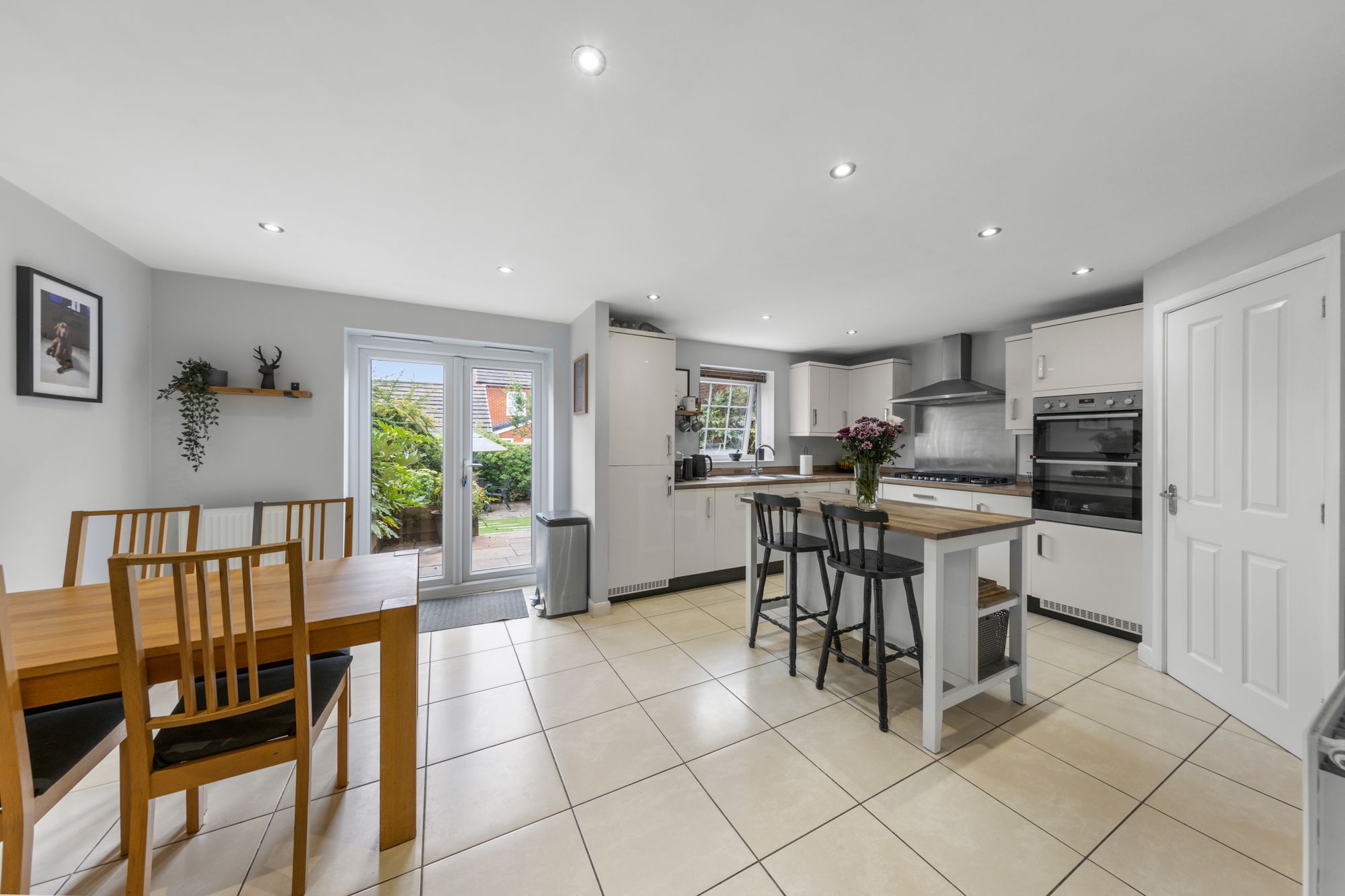 Pasadena Avenue, Warrington