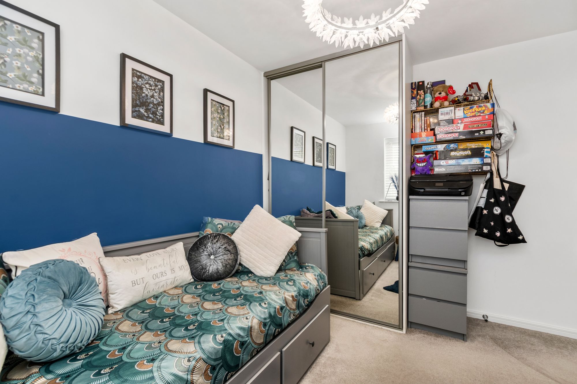 Sommersby Avenue, St. Helens