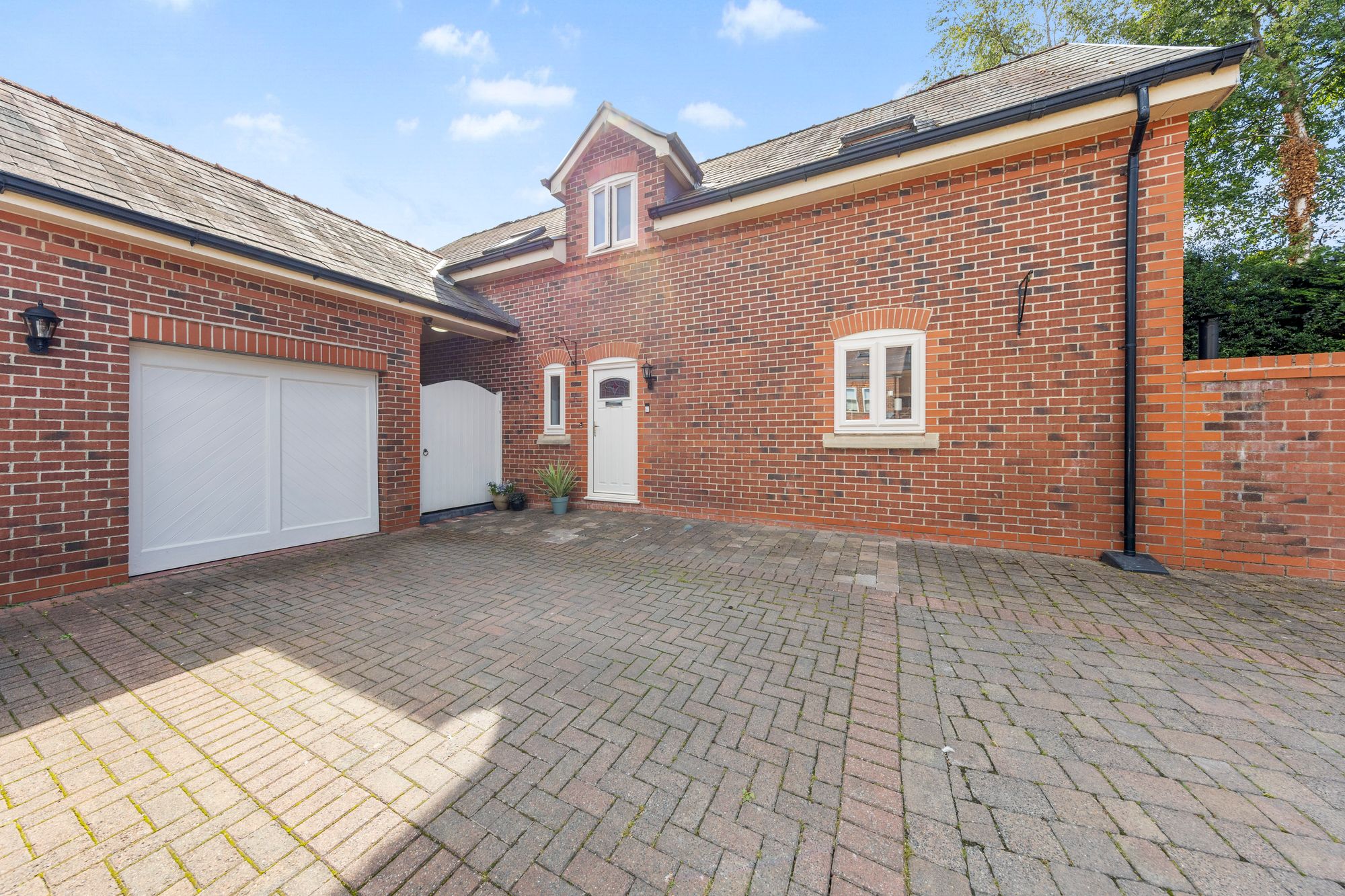 Alexandra Road, Grappenhall, WA4