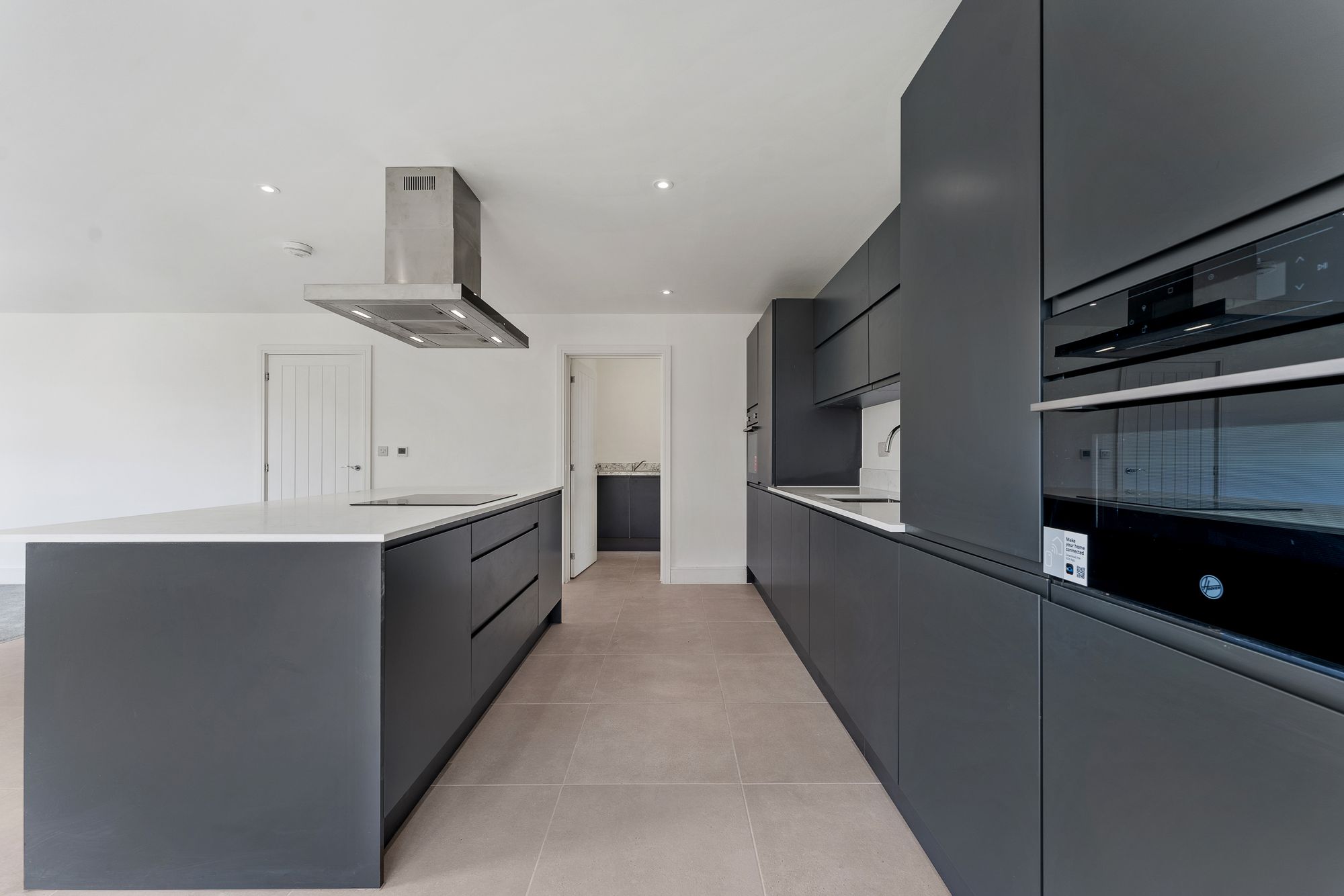 Church End, Hale Village, L24