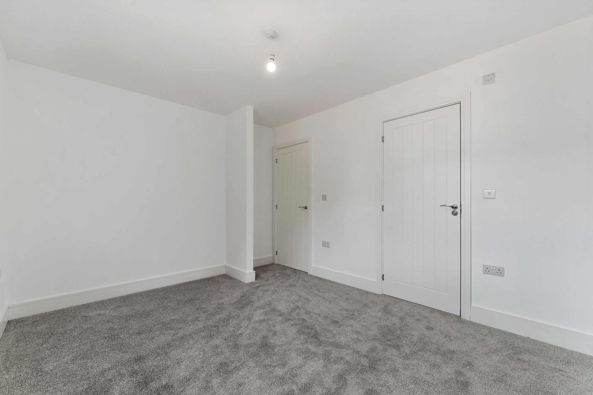Church End, Hale Village, L24