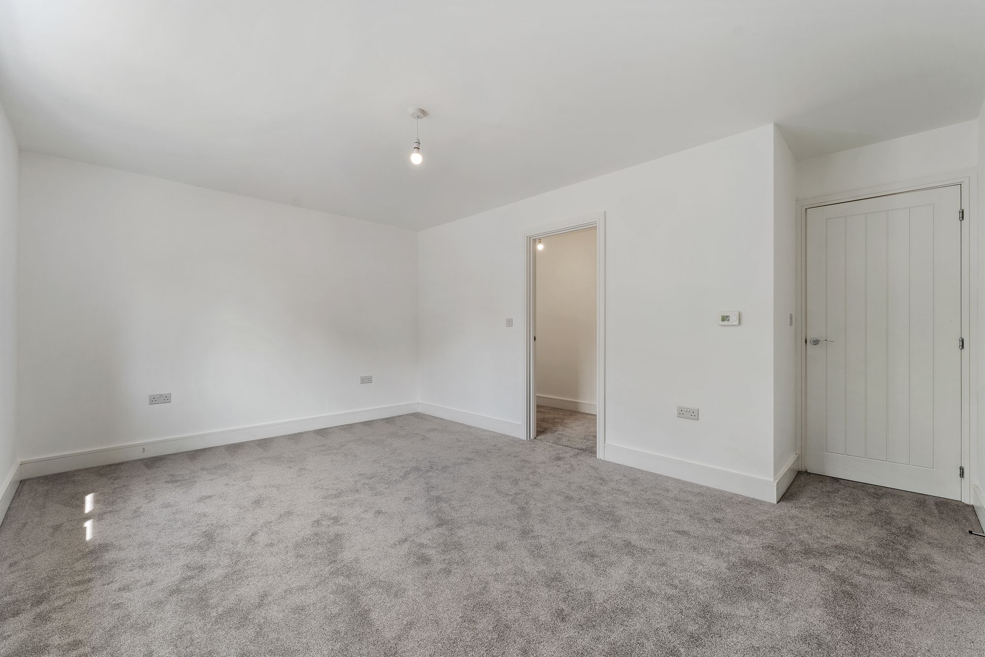 Church End, Hale Village, L24