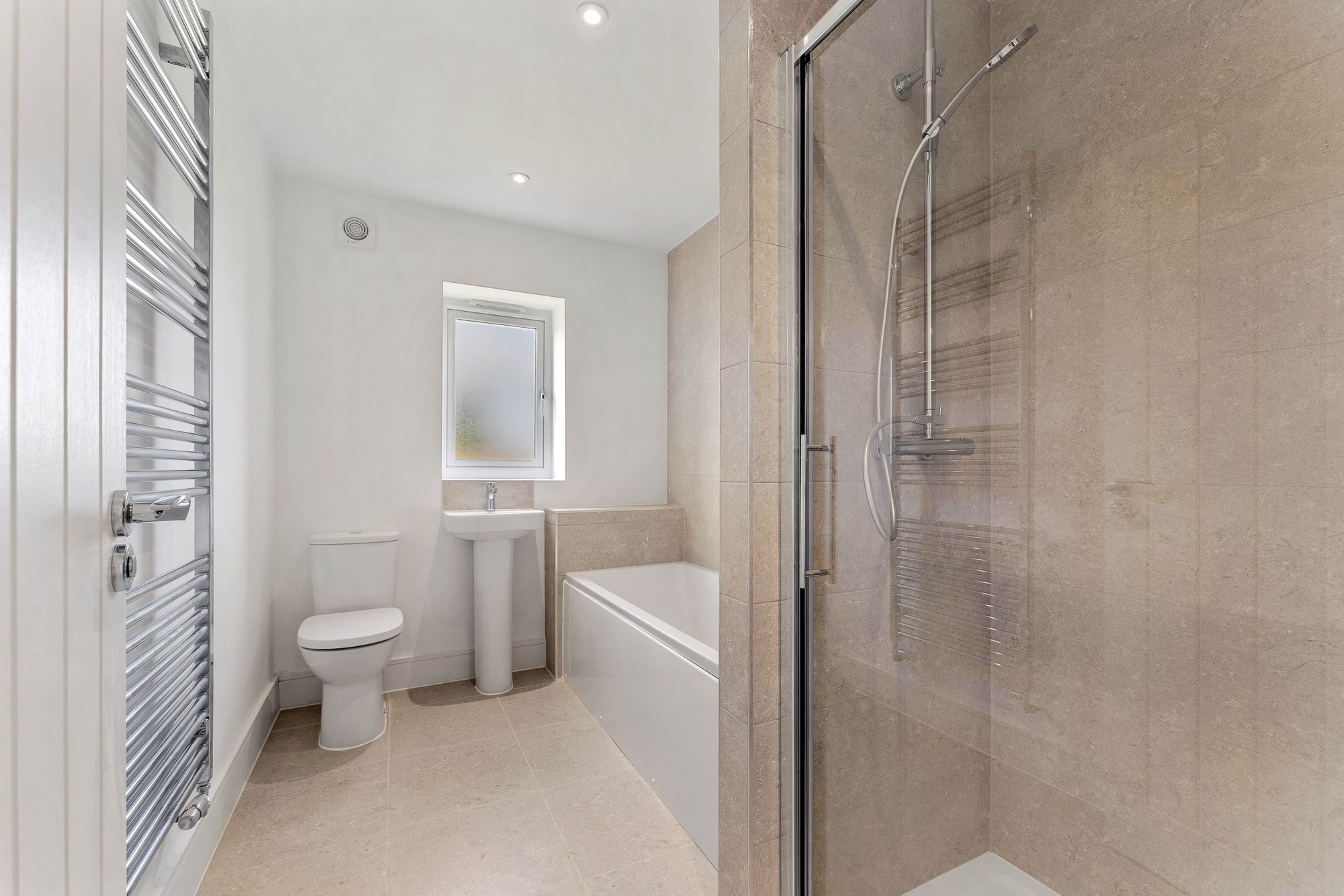 Halis Court, Hale Village, L24