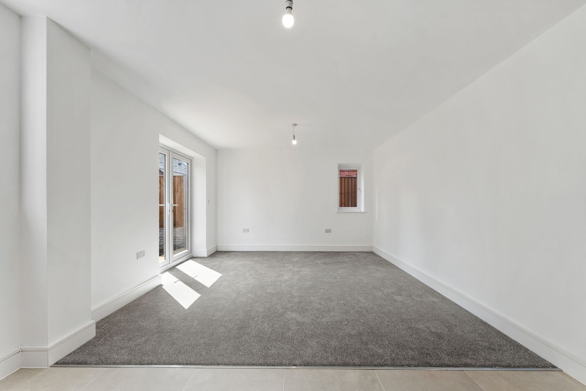 Halis Court, Hale Village, L24