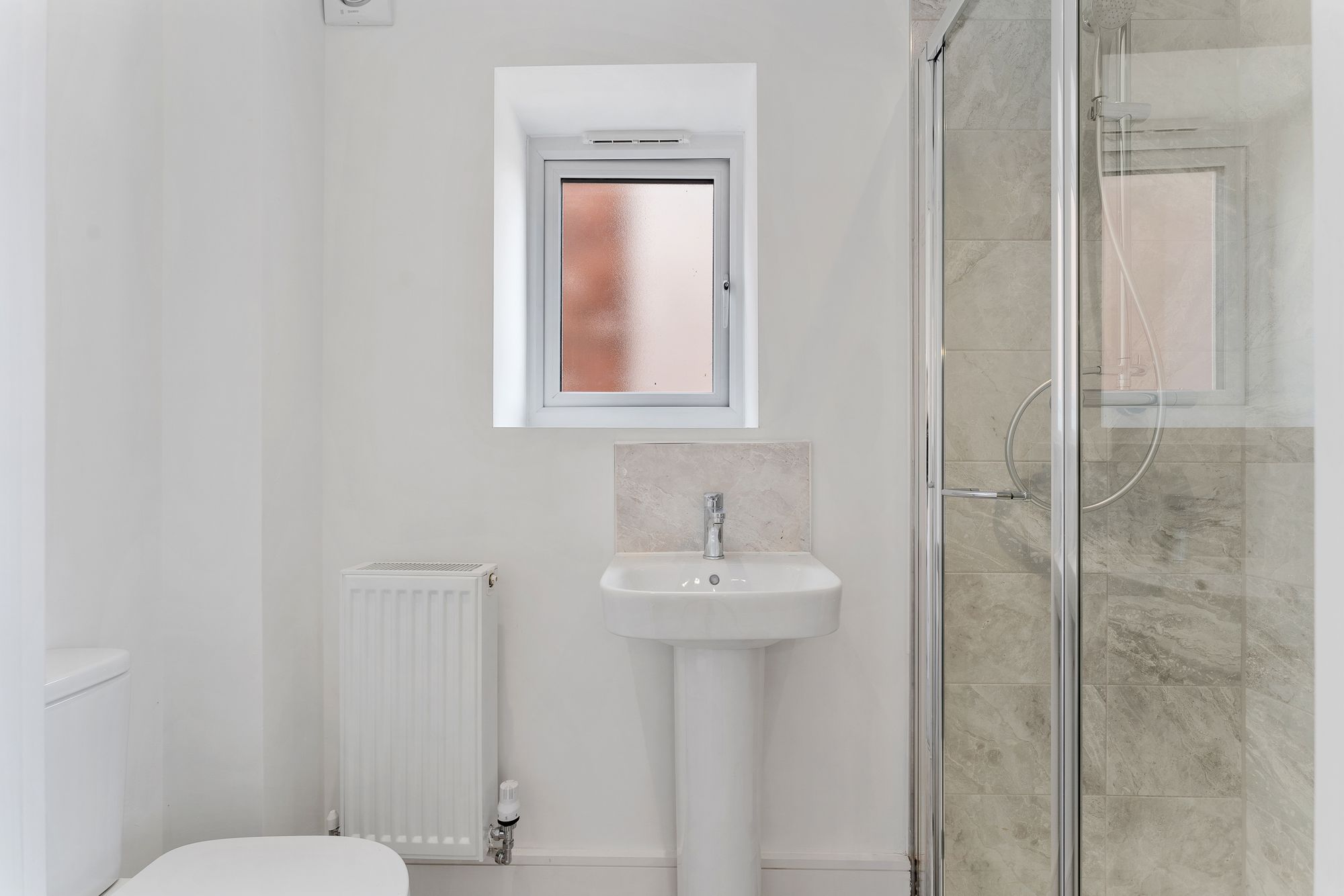 Halis Court, Hale Village, L24