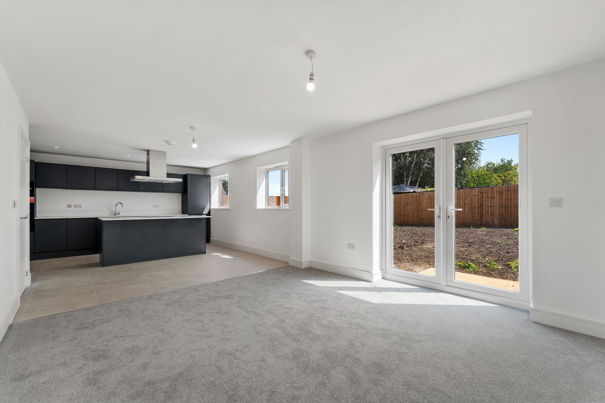 Halis Court, Hale Village, L24