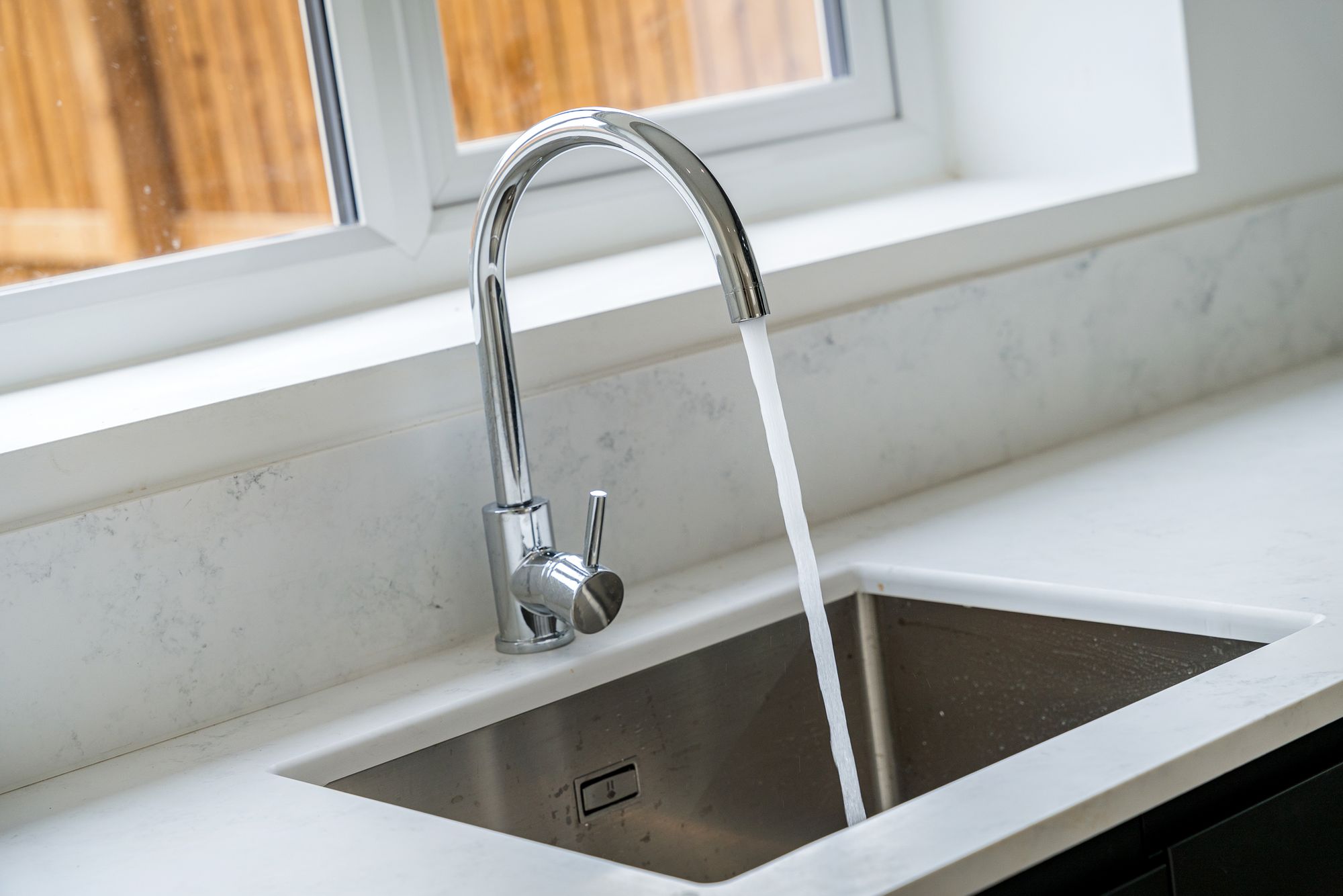 Halis Court, Hale Village, L24