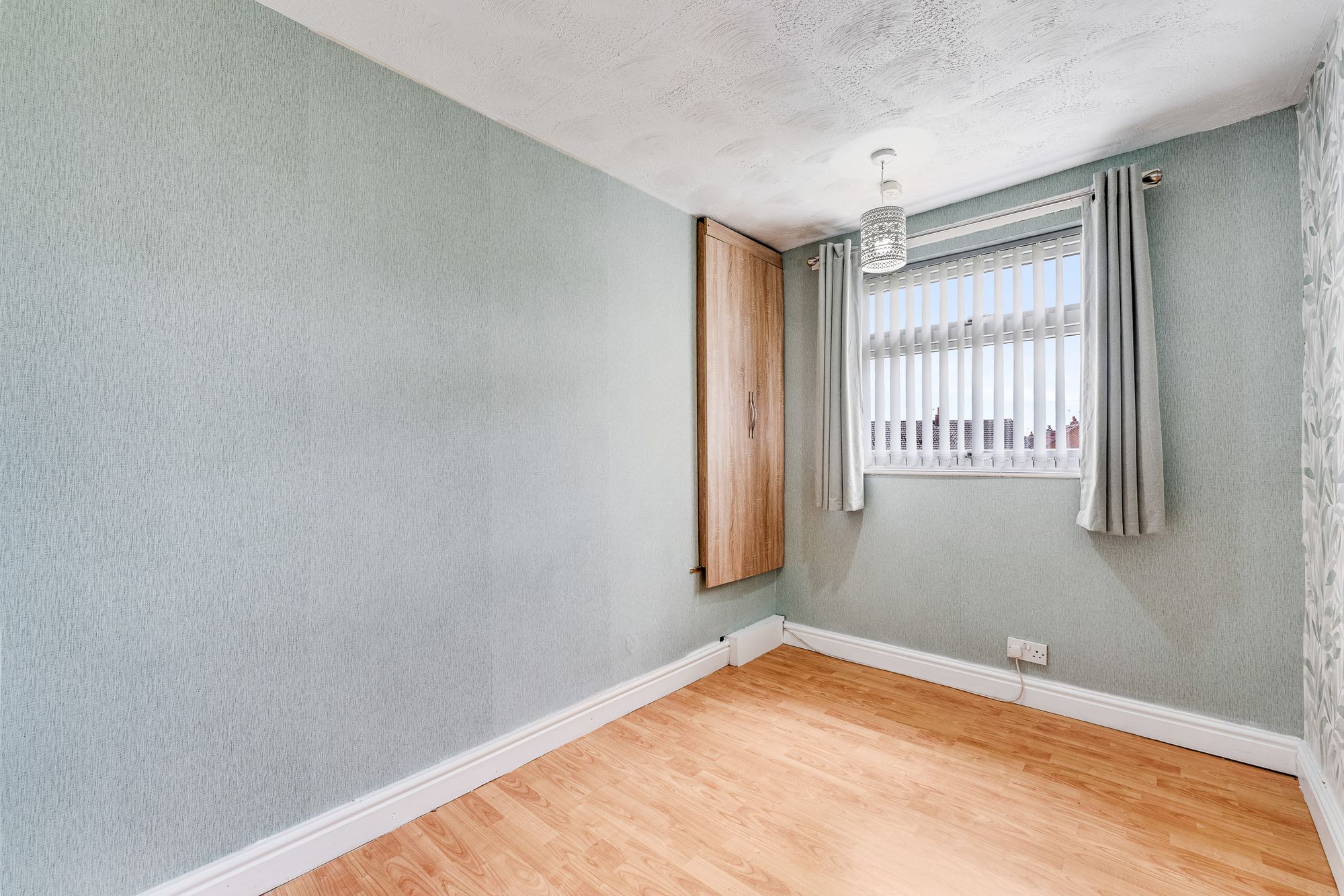Royal Avenue, Widnes, WA8