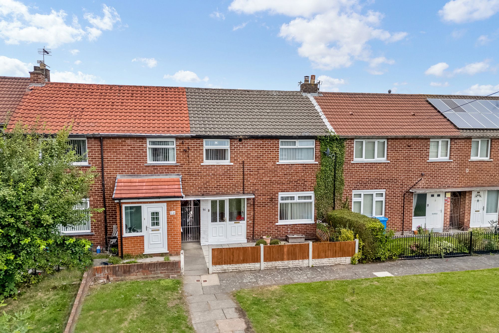 Royal Avenue, Widnes, WA8