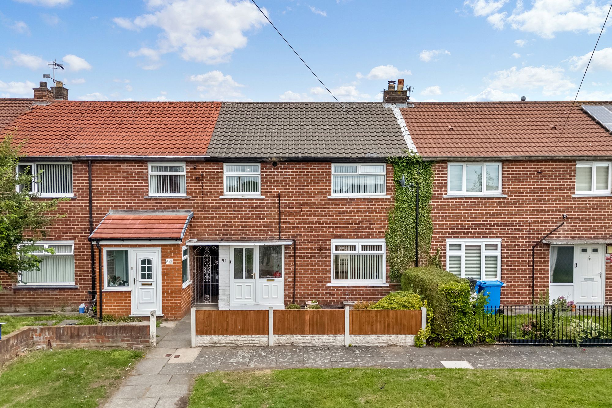 Royal Avenue, Widnes, WA8