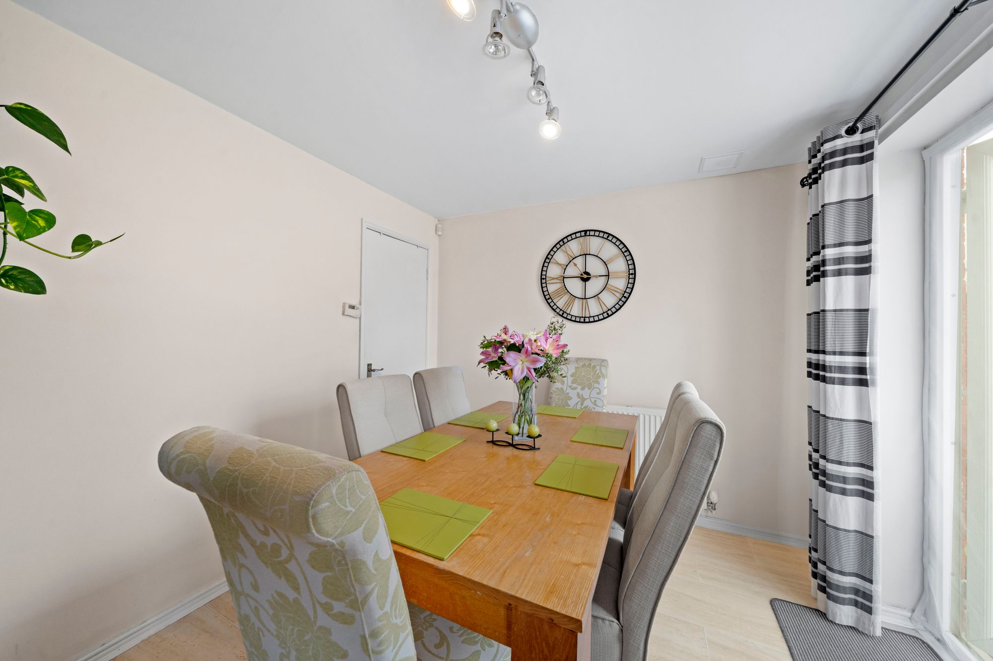 Lee Lane, Abram, WN2