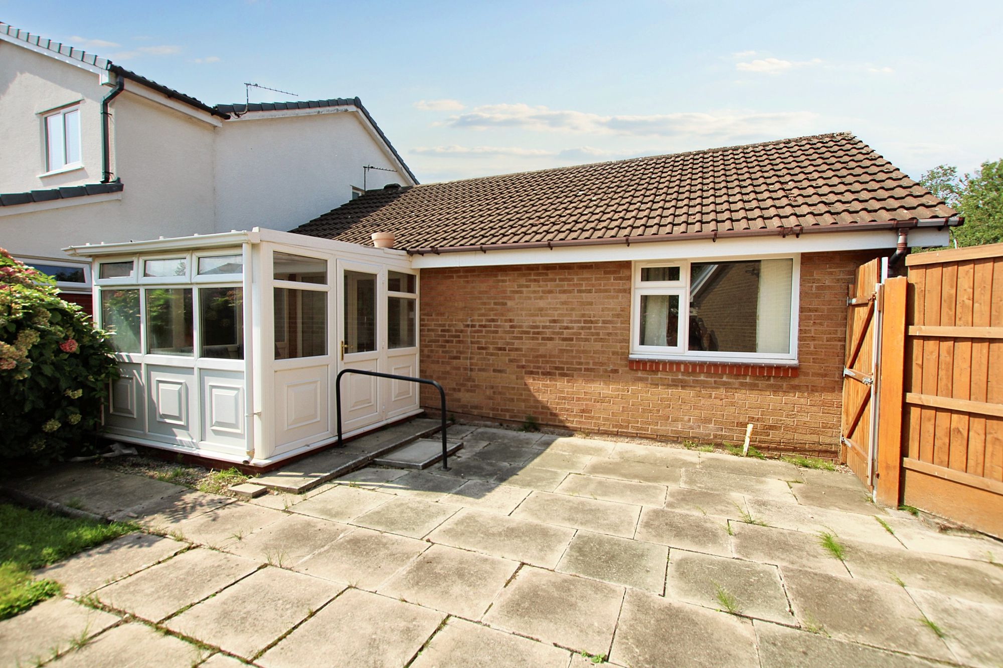 Kilsyth Close, Fearnhead, WA2