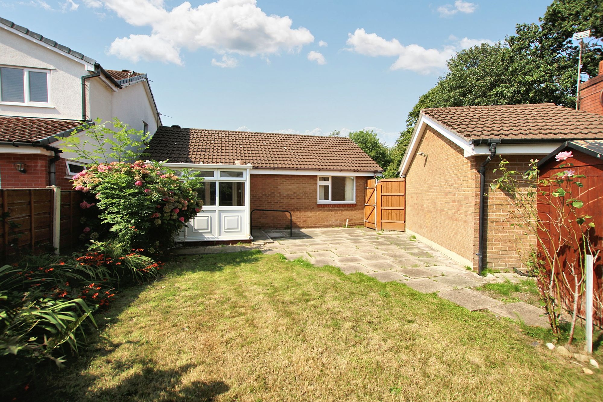 Kilsyth Close, Fearnhead, WA2