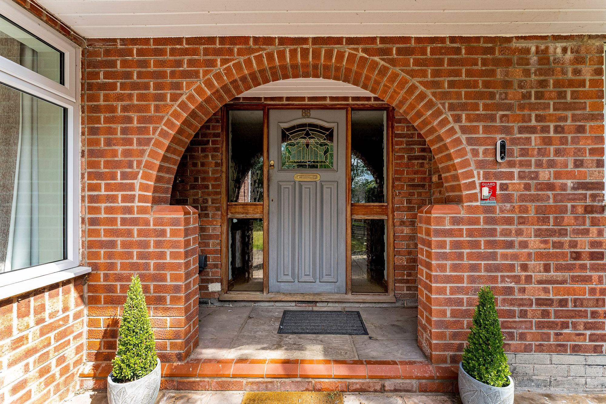 Hall Lane, Widnes, WA8