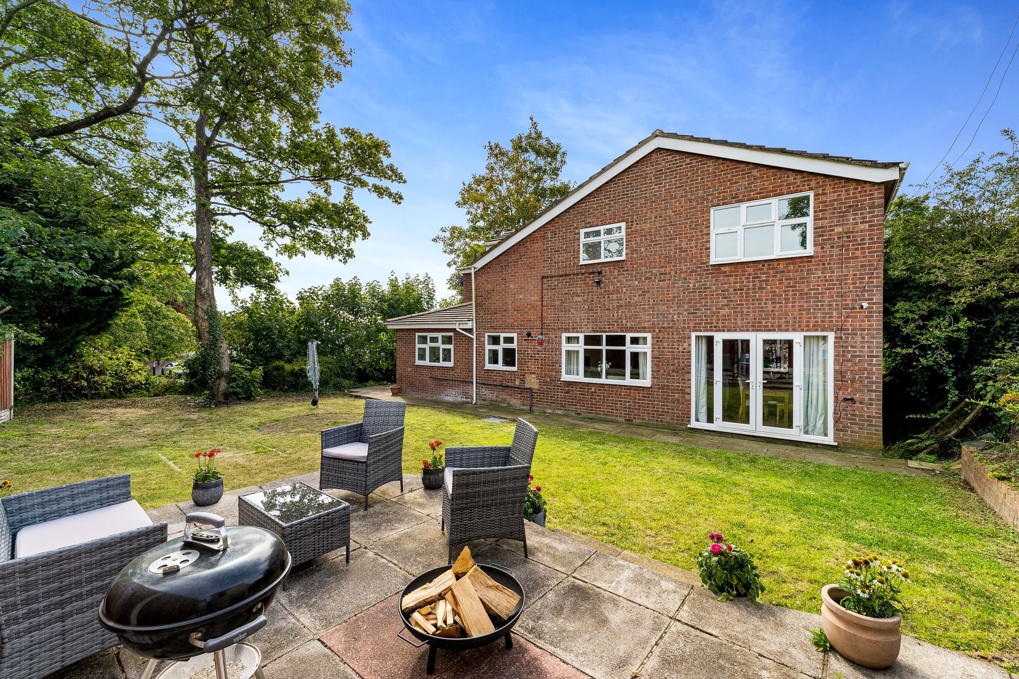 Hall Lane, Widnes, WA8