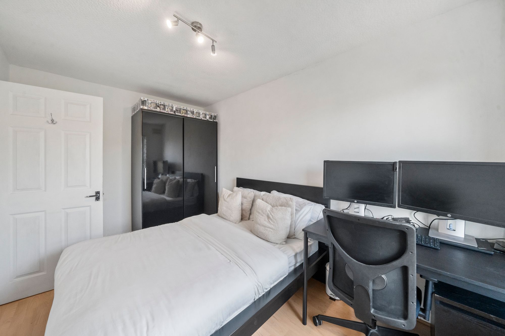 Maple Crescent, Leigh