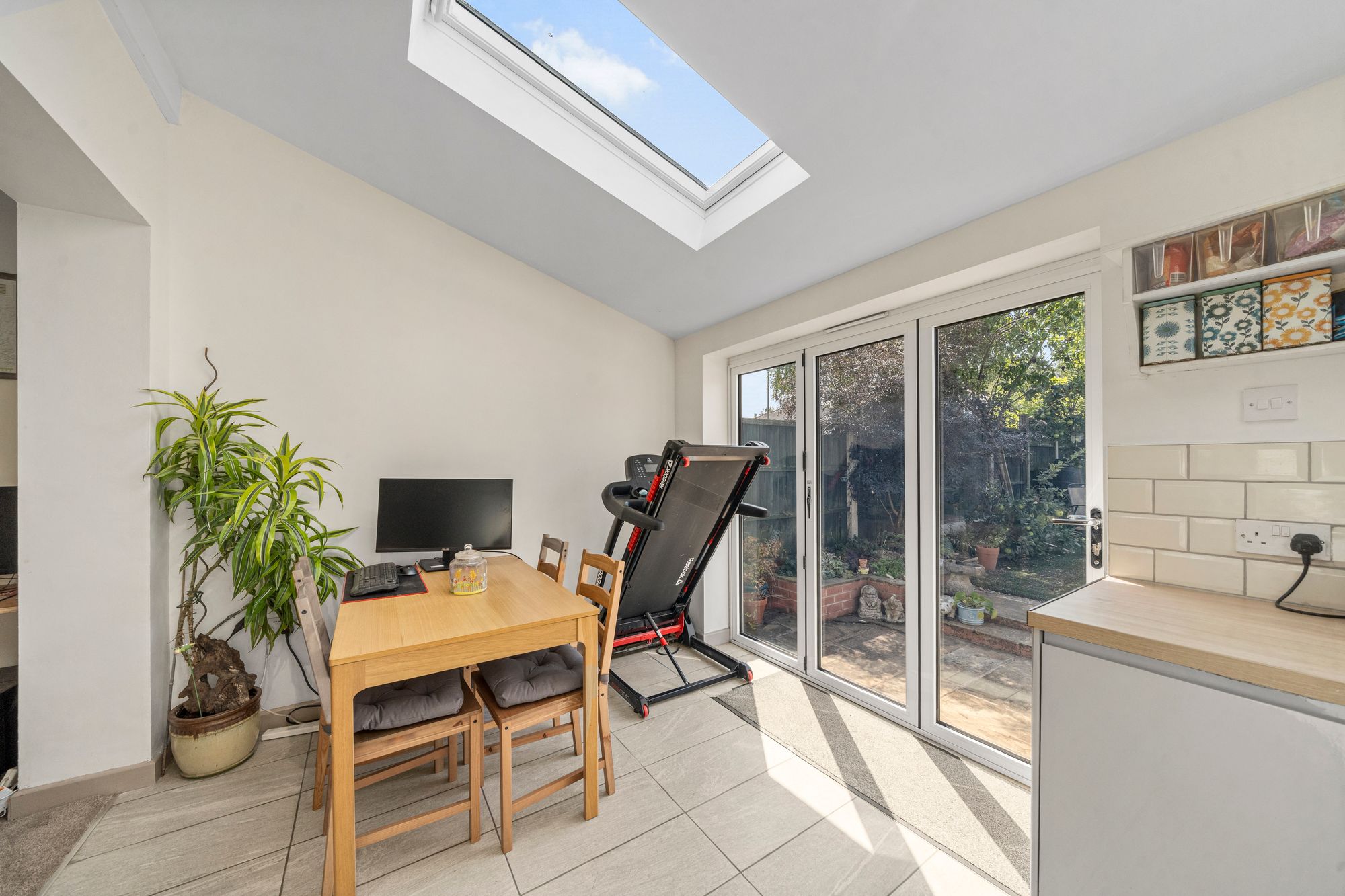 June Avenue, Leigh, WN7