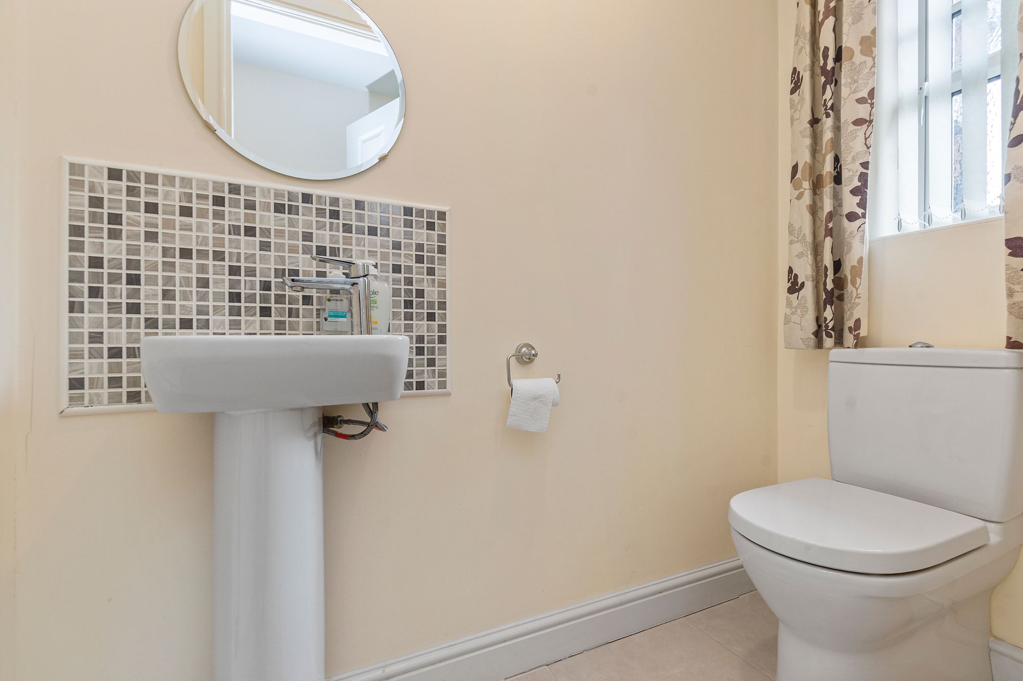 Commissioner Square, Warrington