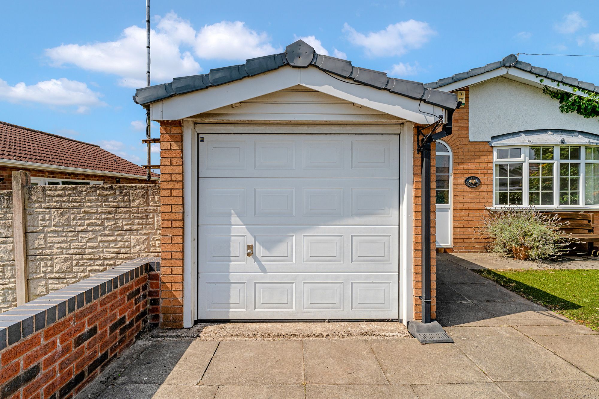 Hill View, Widnes, WA8