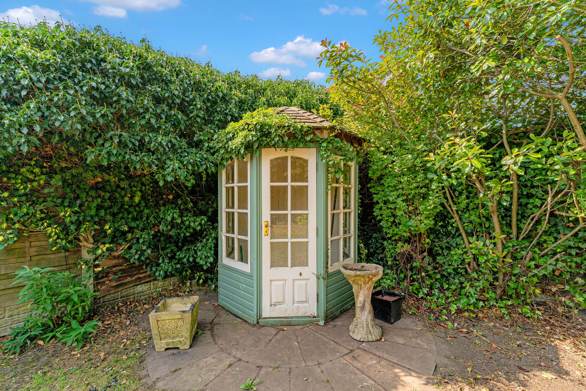 Hill View, Widnes, WA8