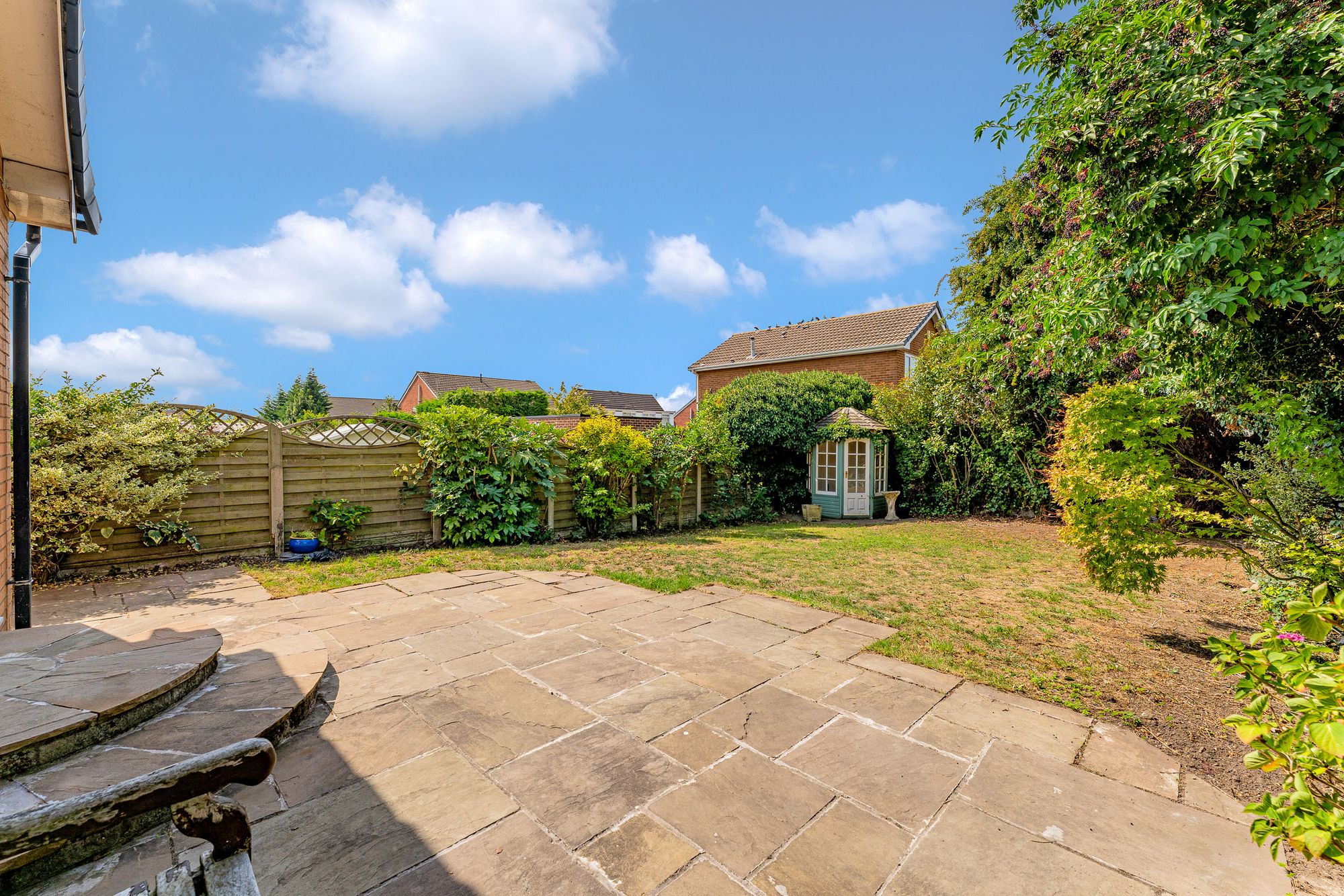 Hill View, Widnes, WA8