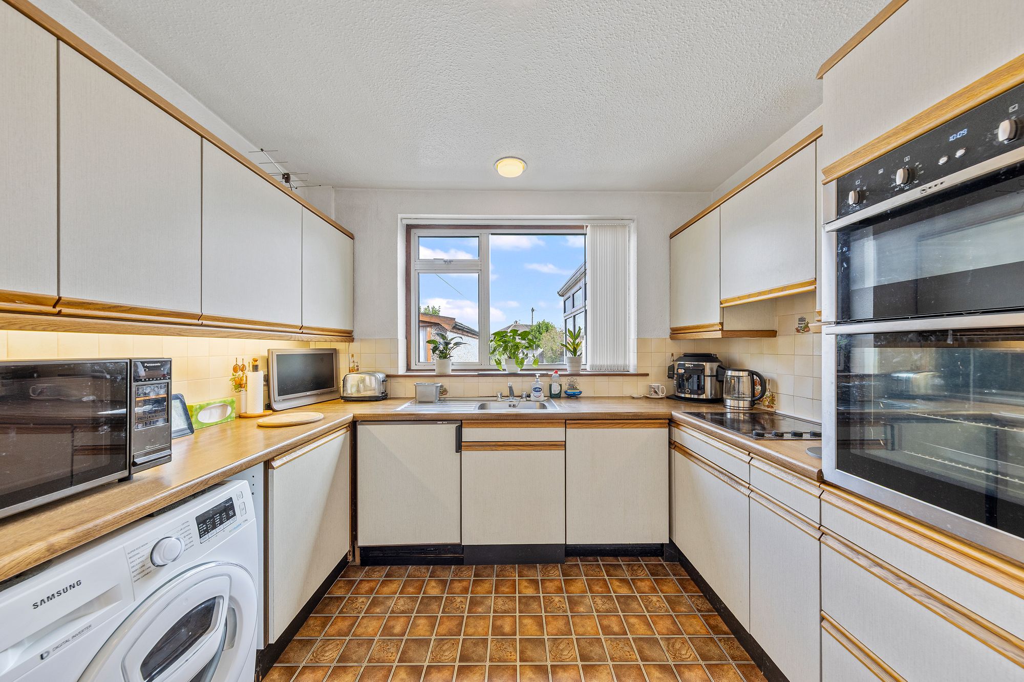 South Dale, Warrington