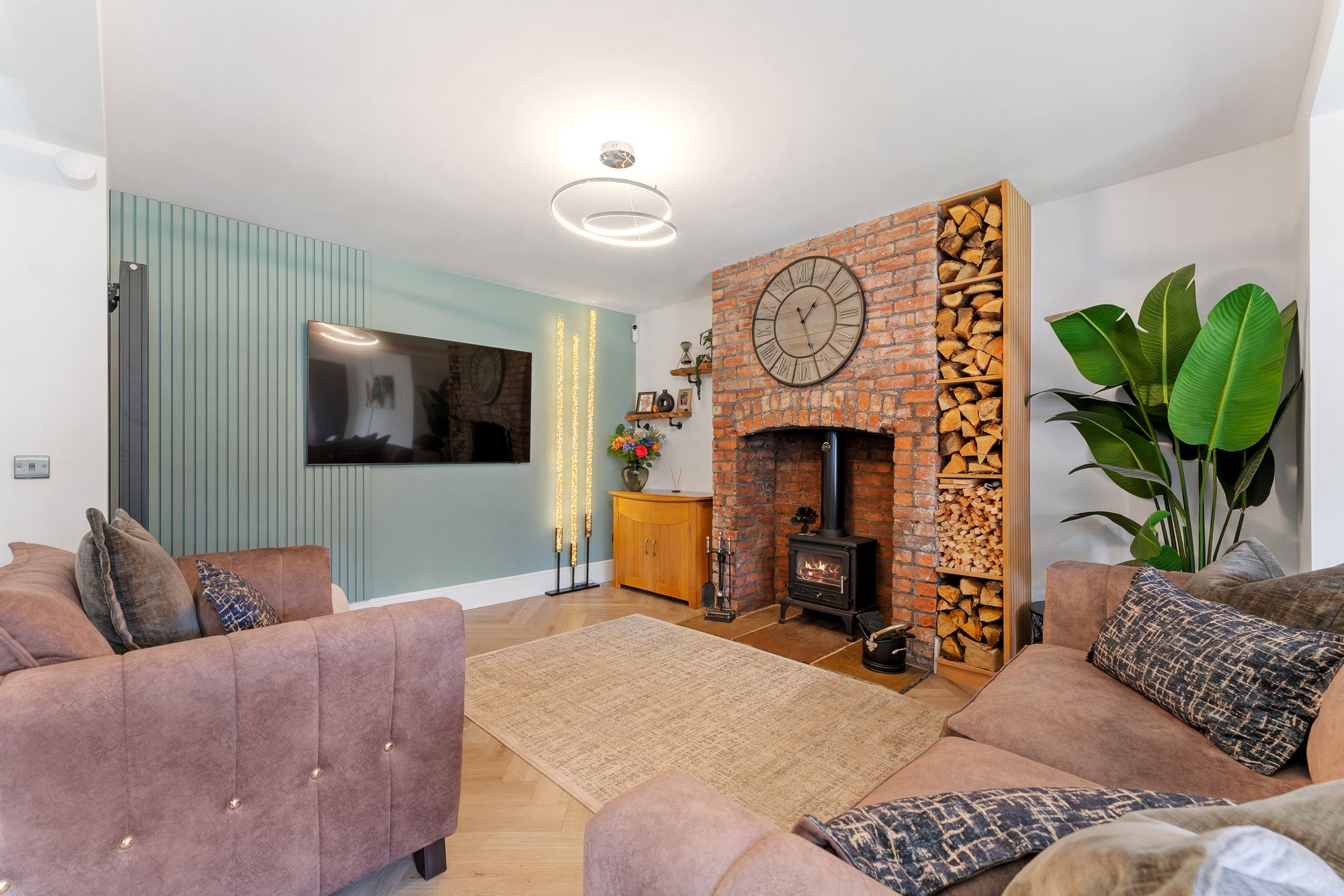 Brooklands Avenue, Leigh