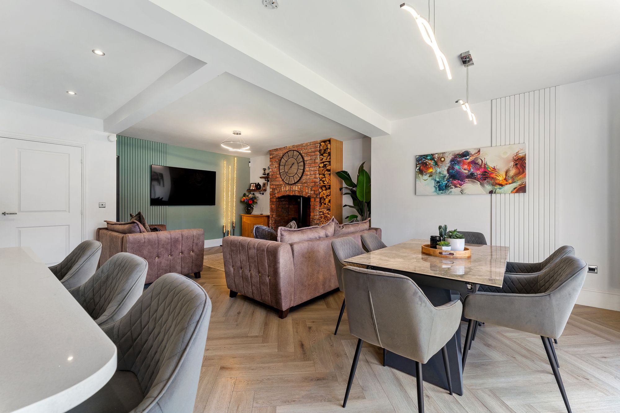 Brooklands Avenue, Leigh