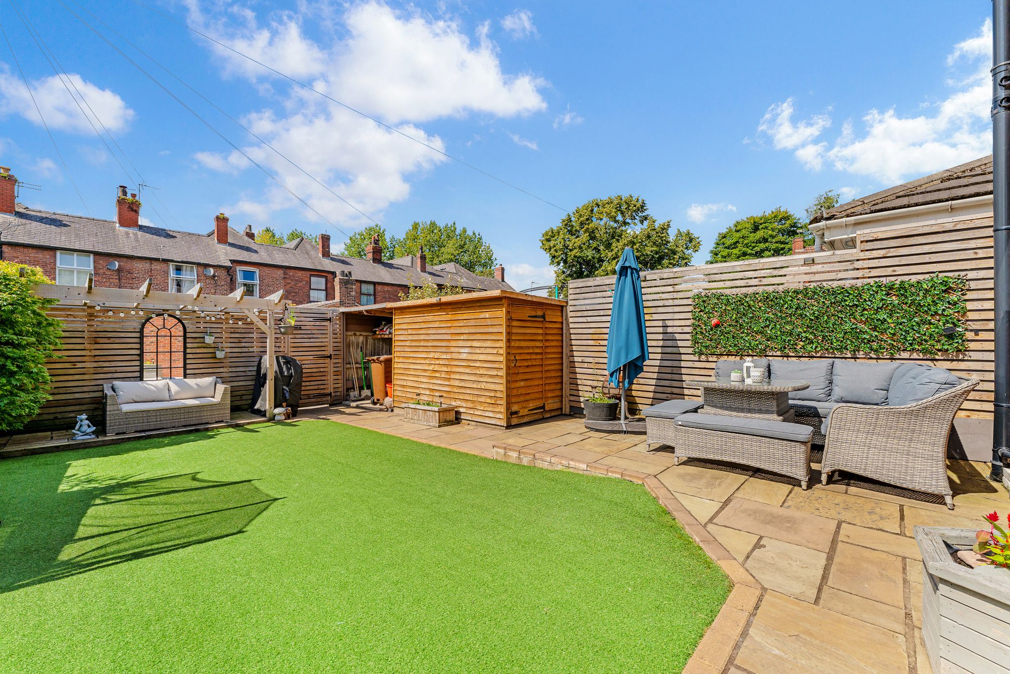 Brooklands Avenue, Leigh