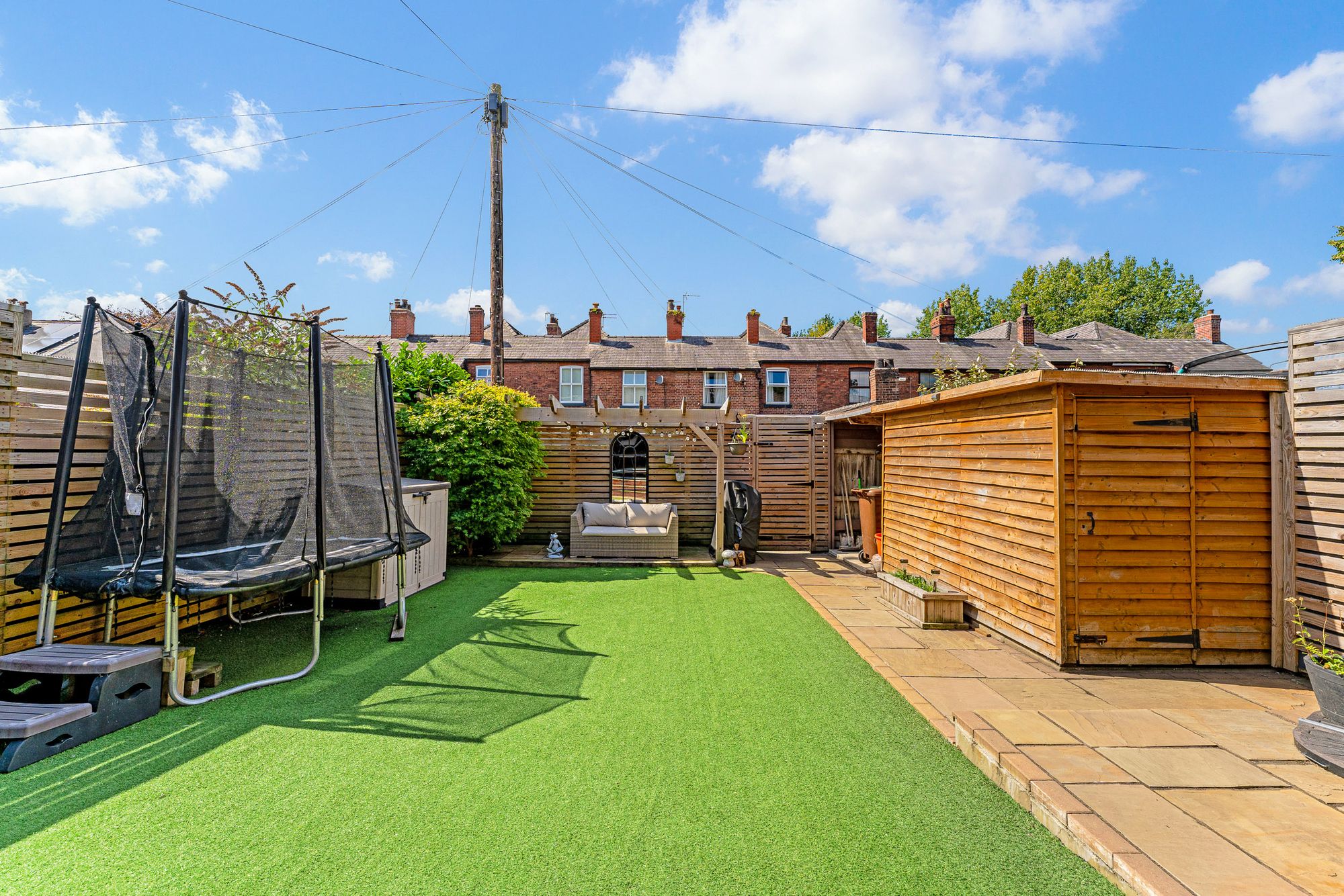 Brooklands Avenue, Leigh