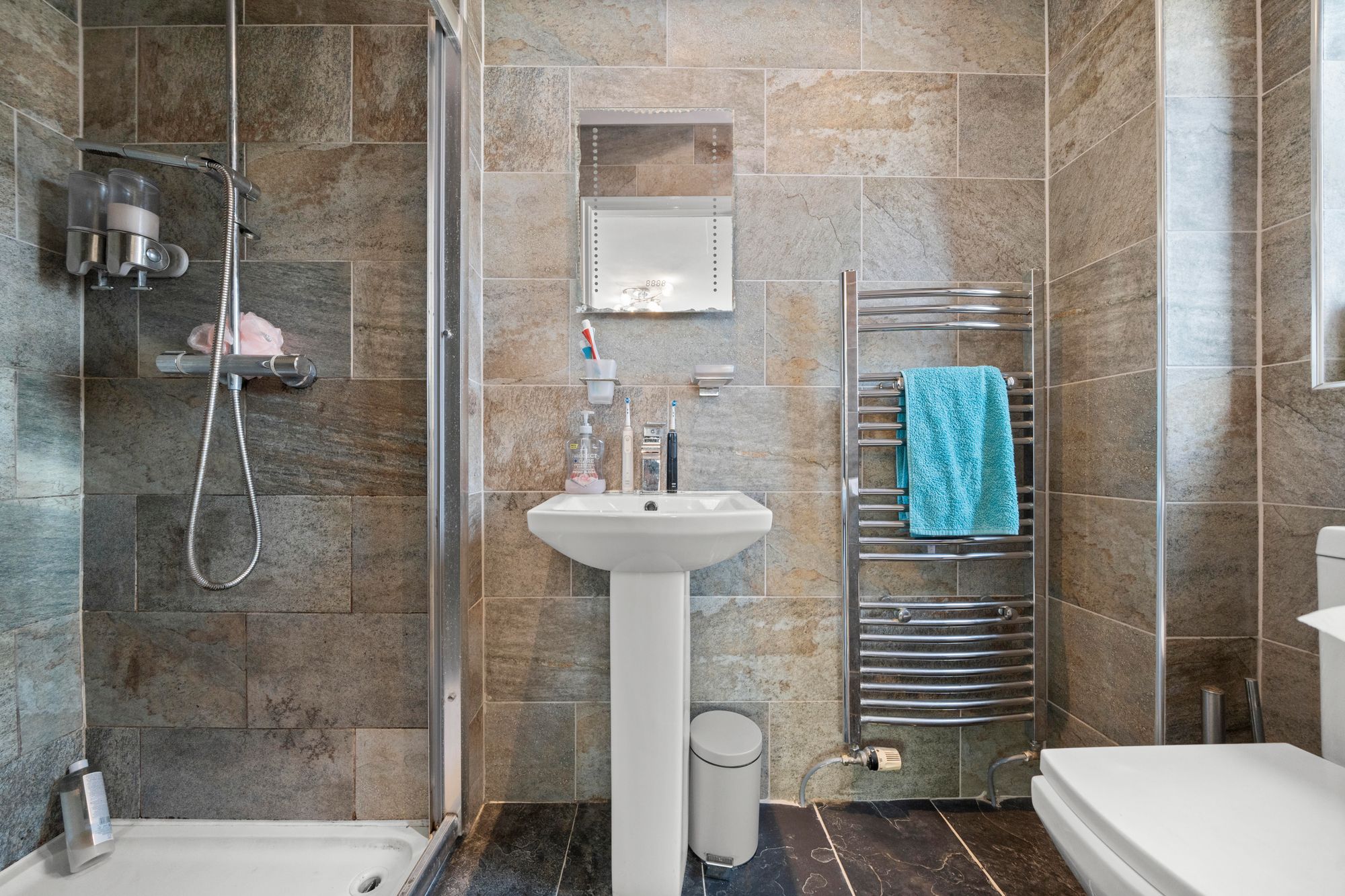 Hartford Green, Bolton