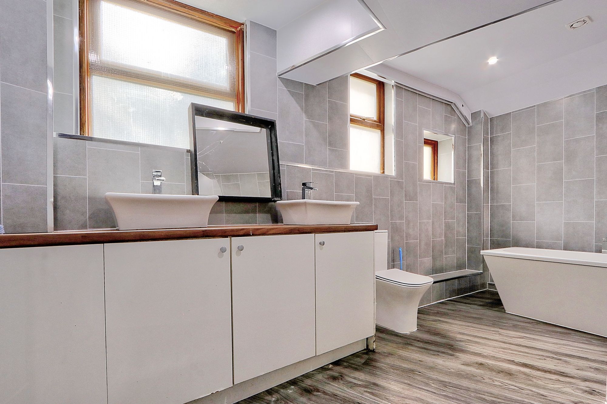 _MG_1094_5_6_Enhancer