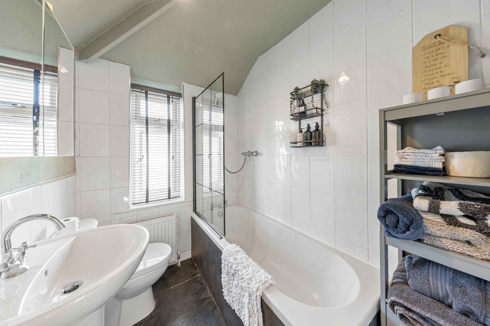 East Avenue, Warrington