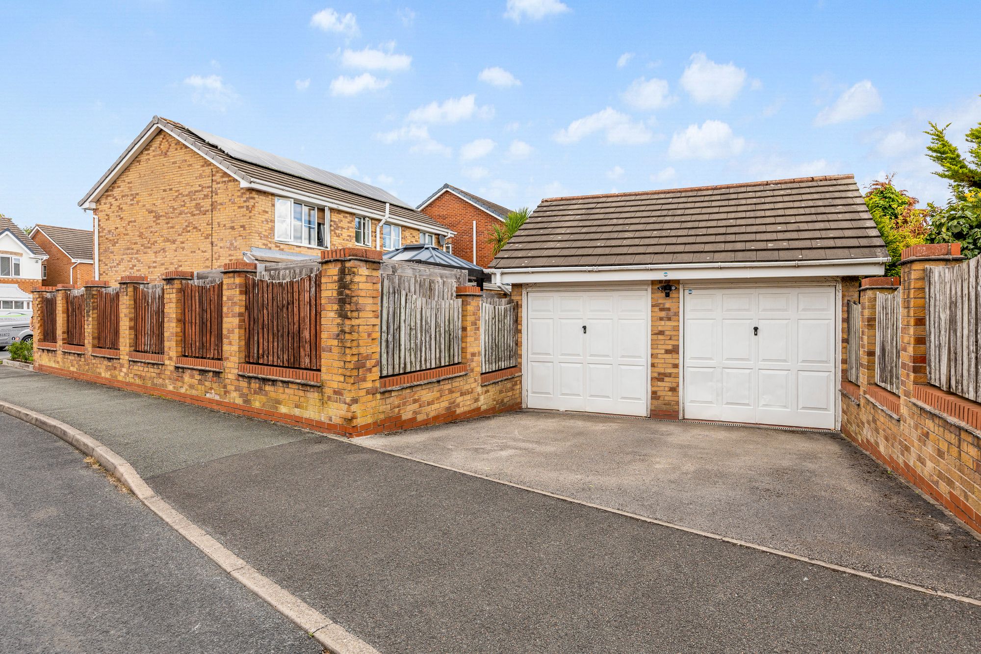 Brambling Way, Lowton, WA3