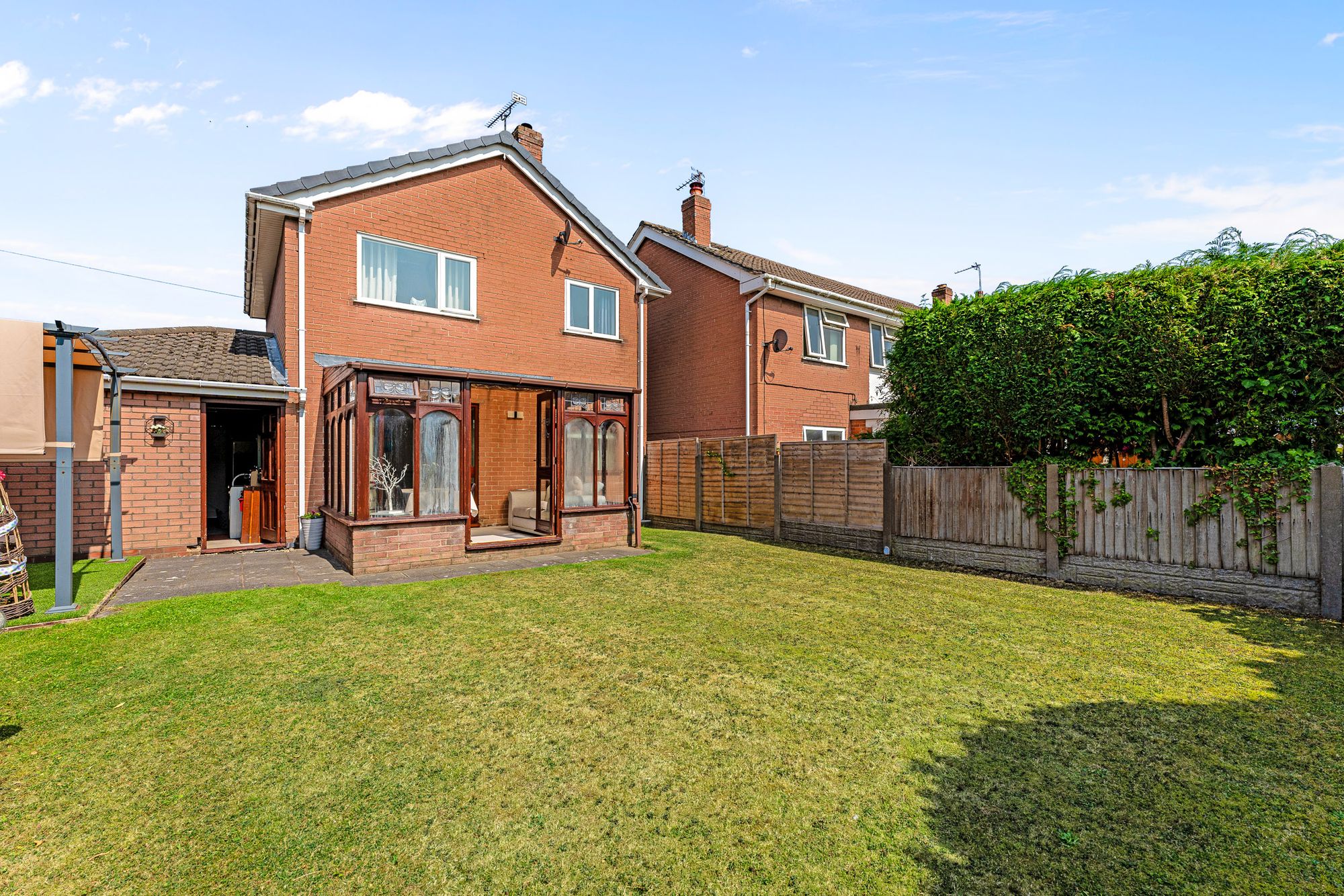 Glebe Lane, Widnes, WA8