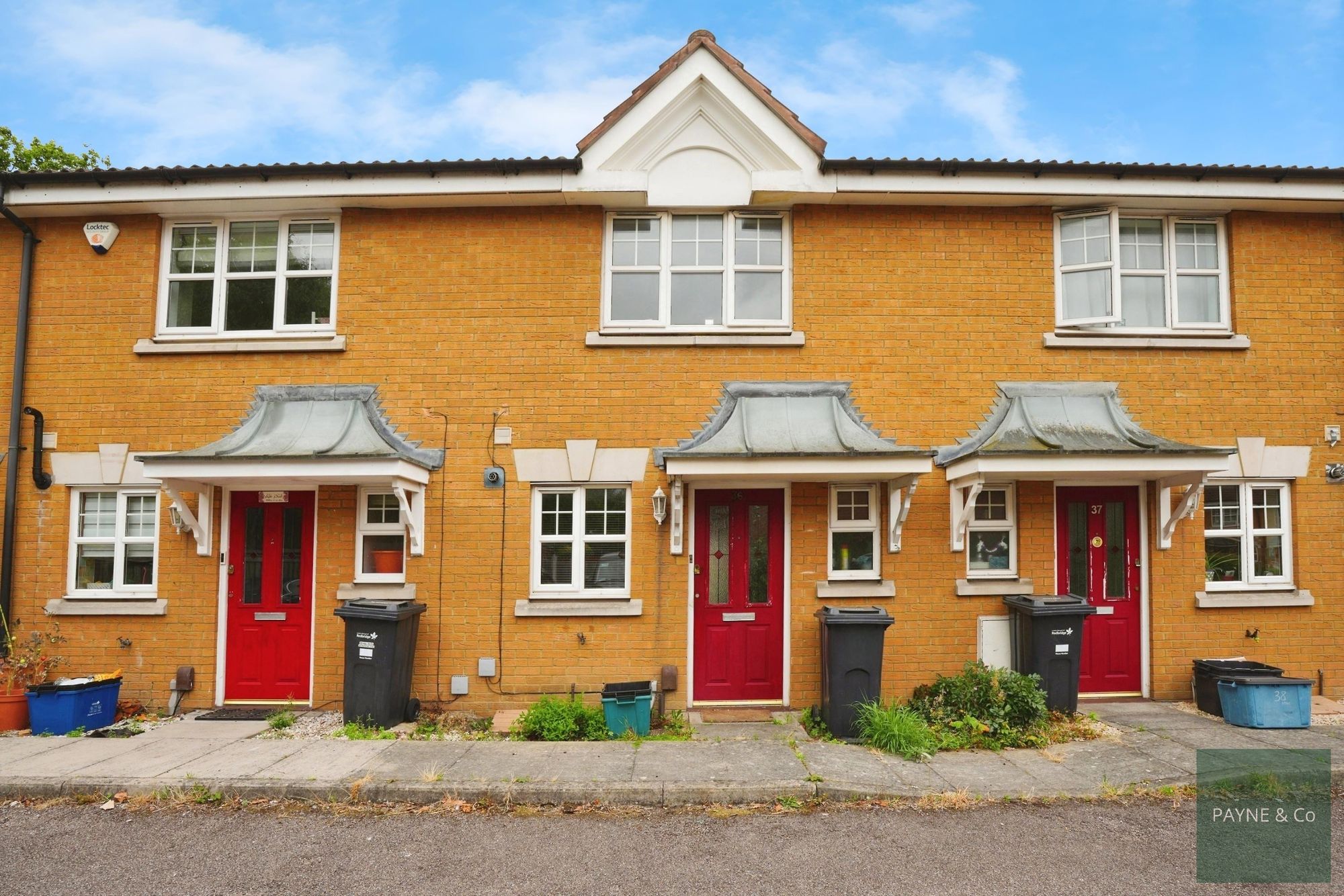 Heathside Close, Ilford, IG2
