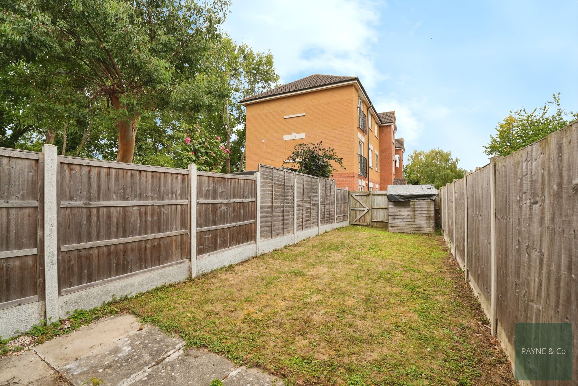 Heathside Close, Ilford, IG2