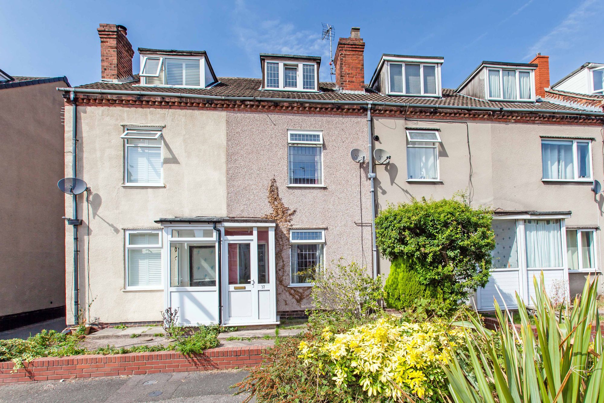 Bentinck Road, Shuttlewood, S44