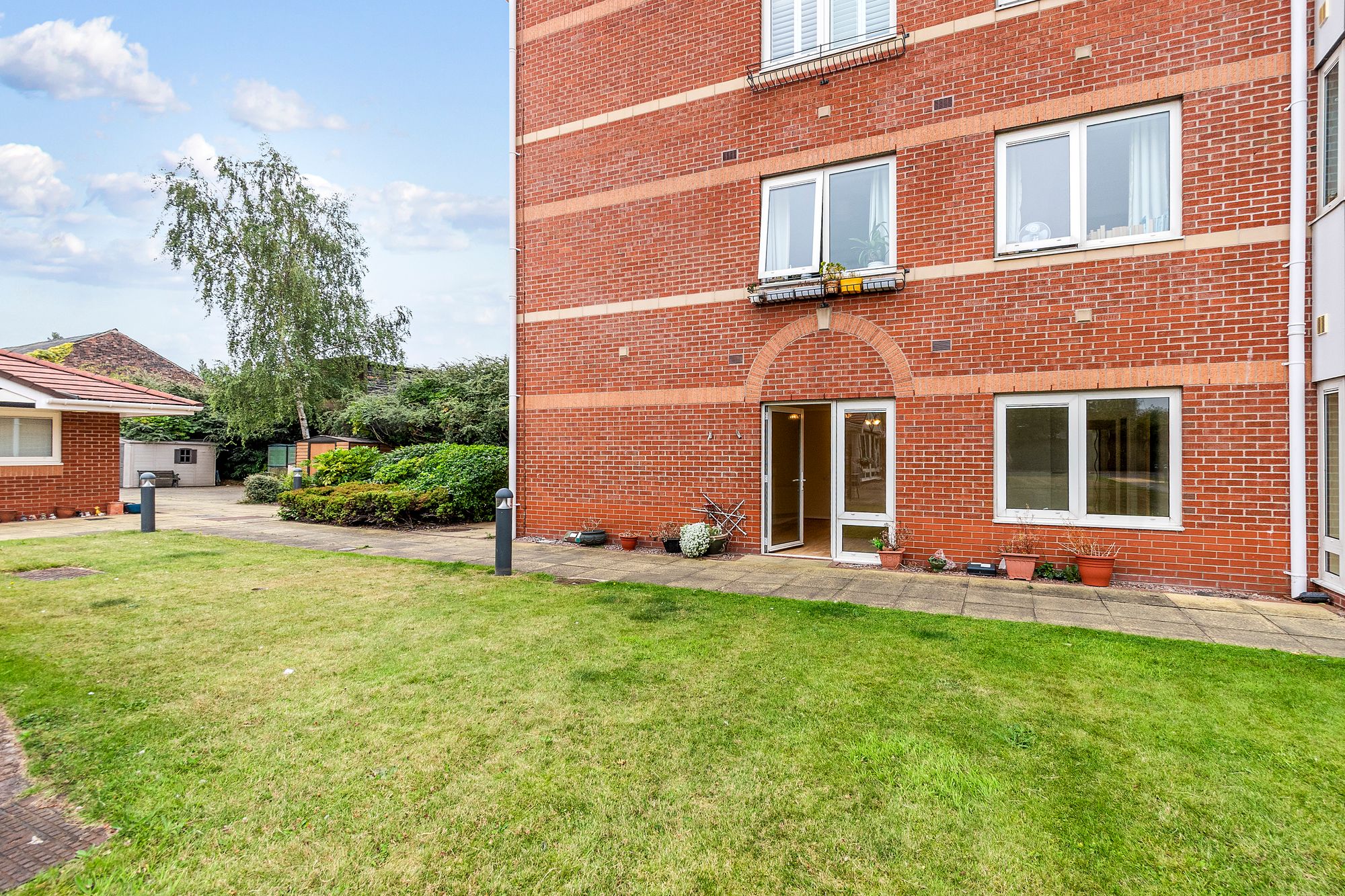 Arena Gardens, Warrington, WA2