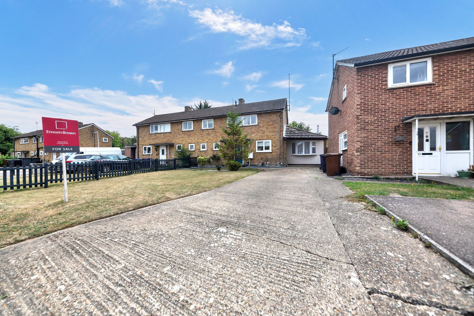 Field Crescent, Royston, SG8