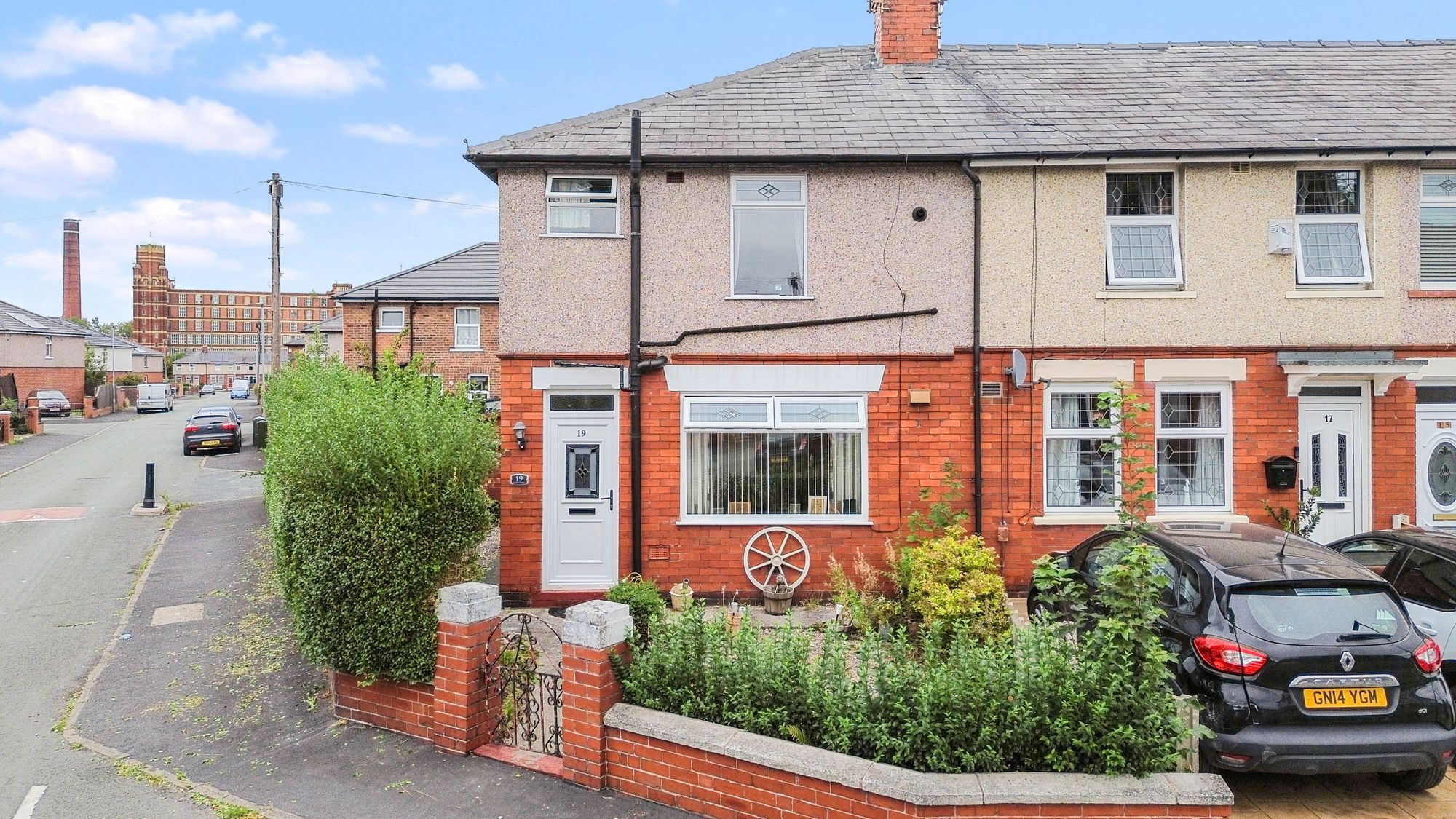 Hood Grove, Leigh, WN7