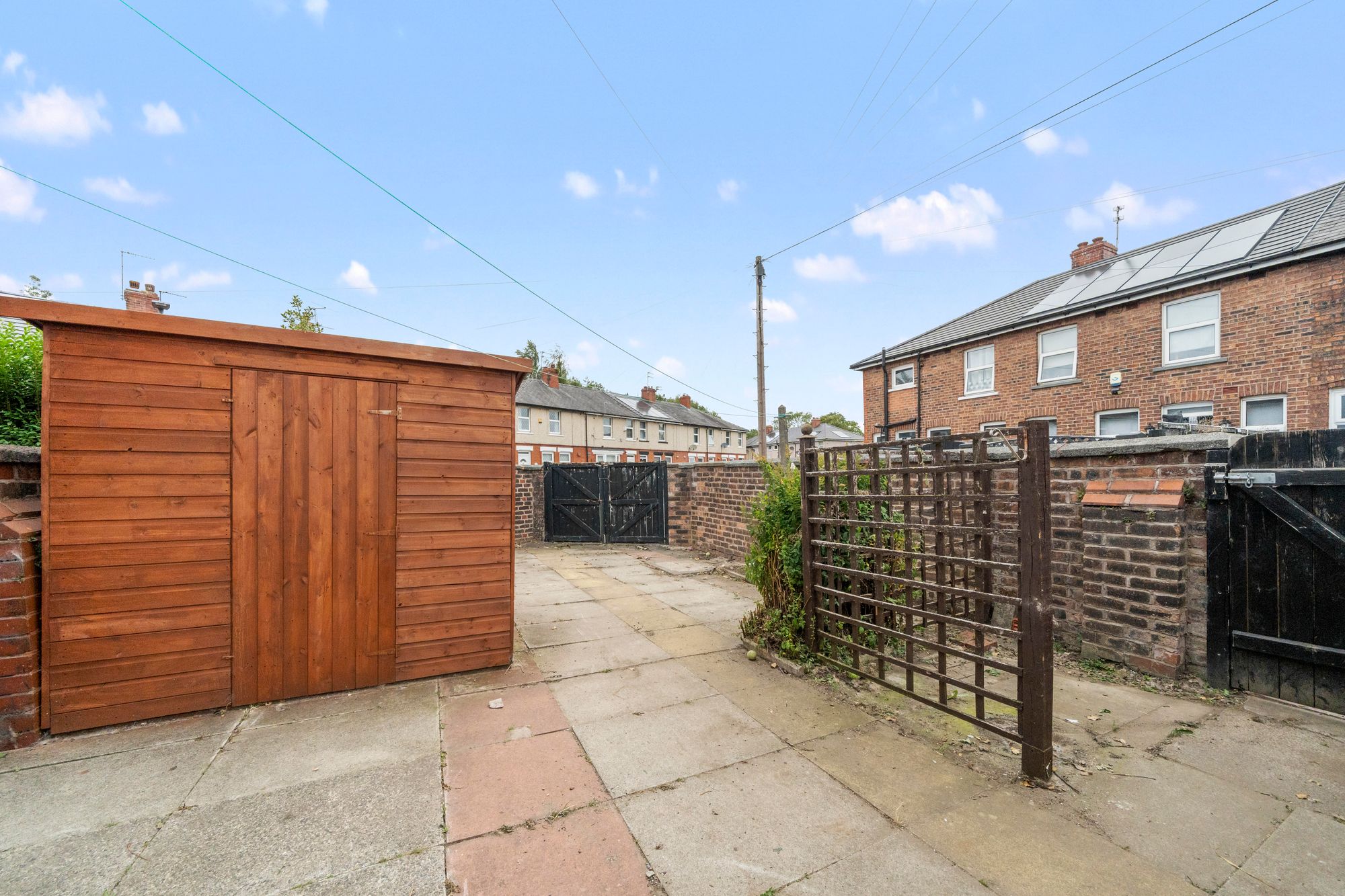 Hood Grove, Leigh, WN7