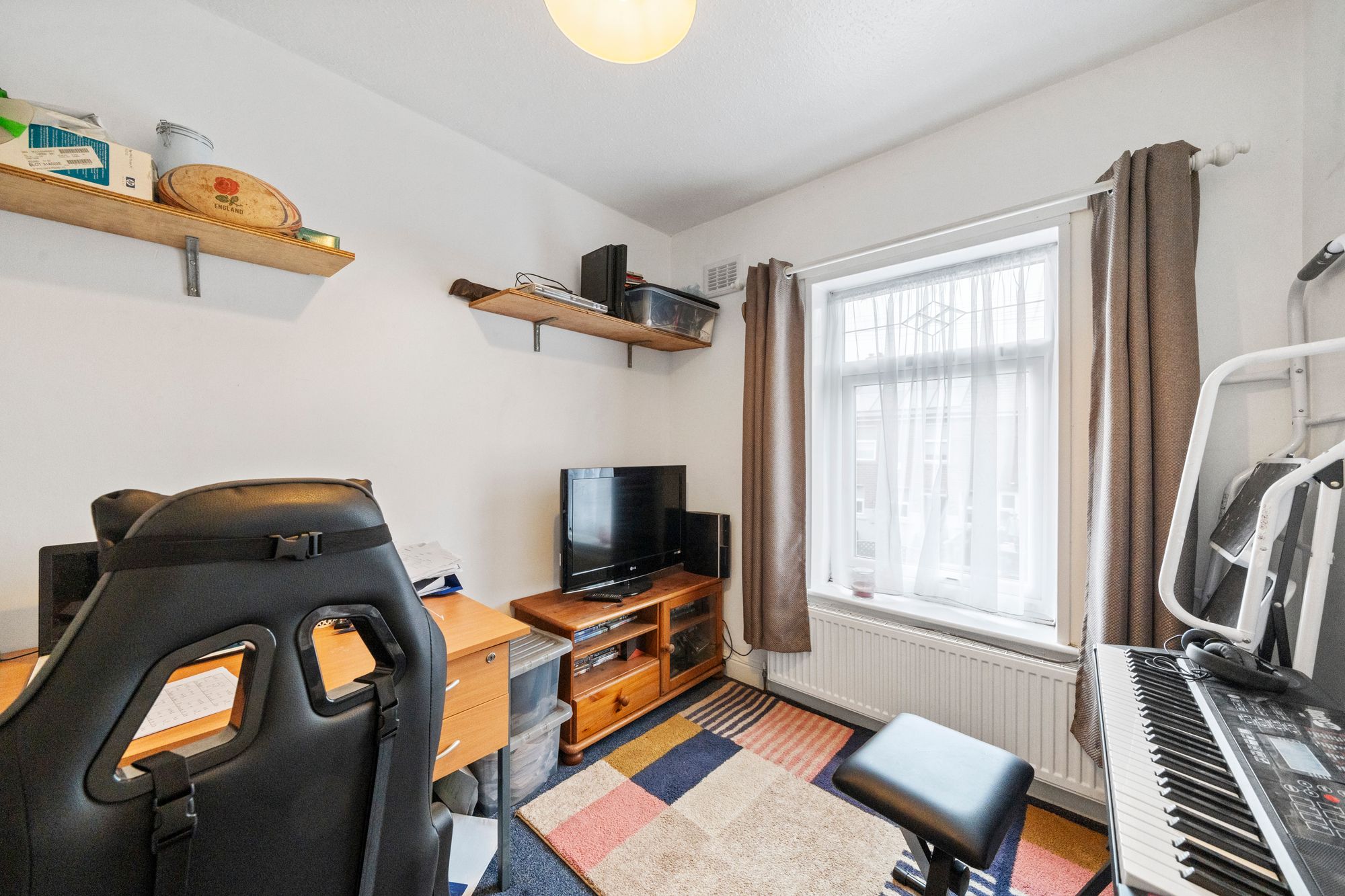 Hood Grove, Leigh, WN7