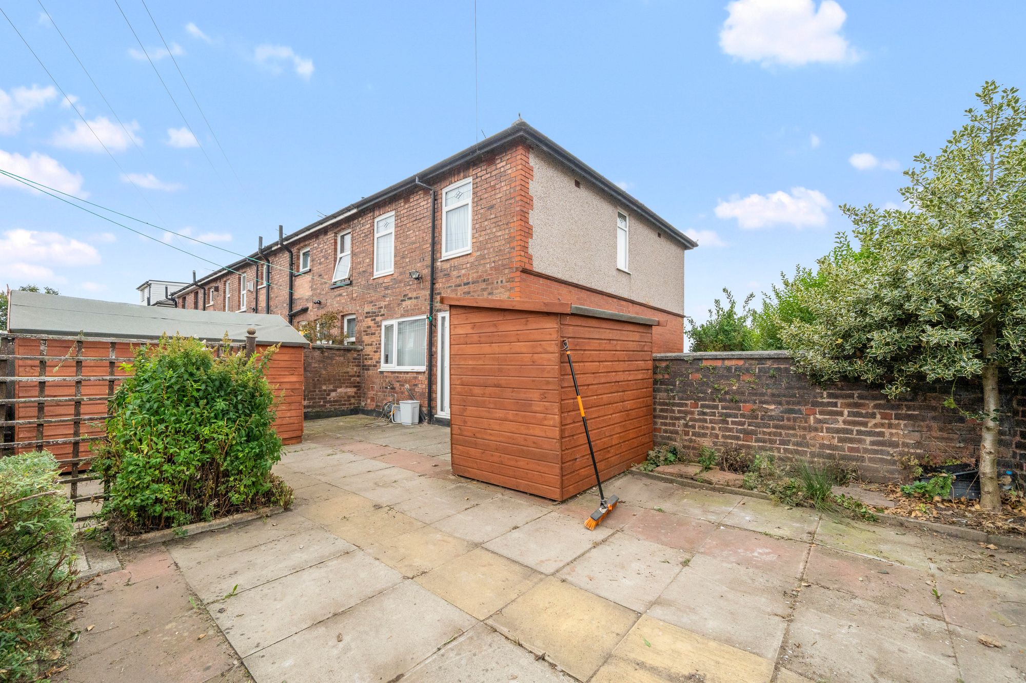 Hood Grove, Leigh, WN7