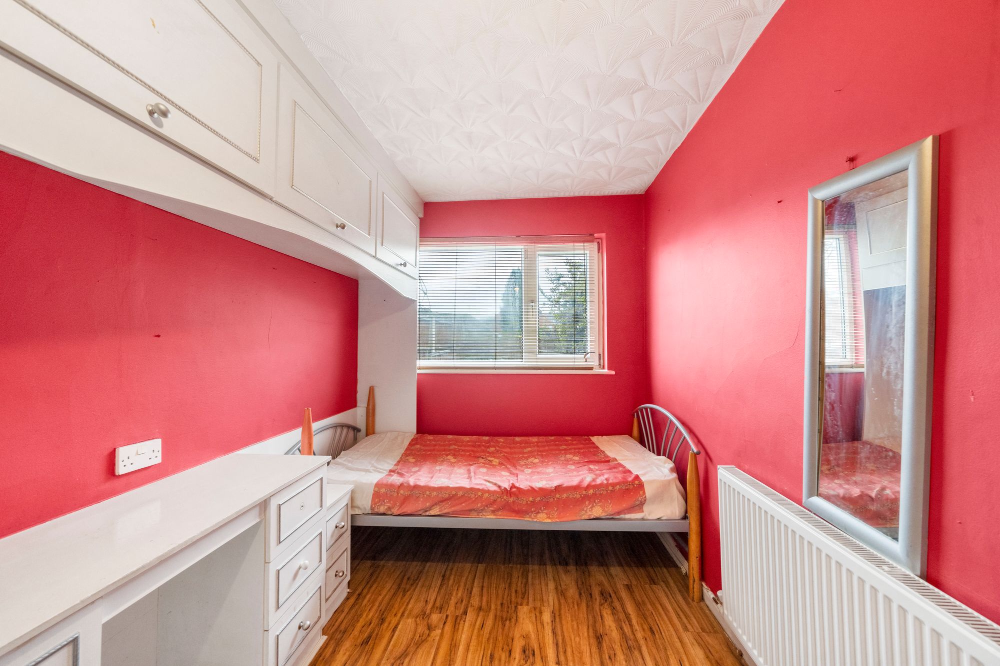 Romford Avenue, Leigh