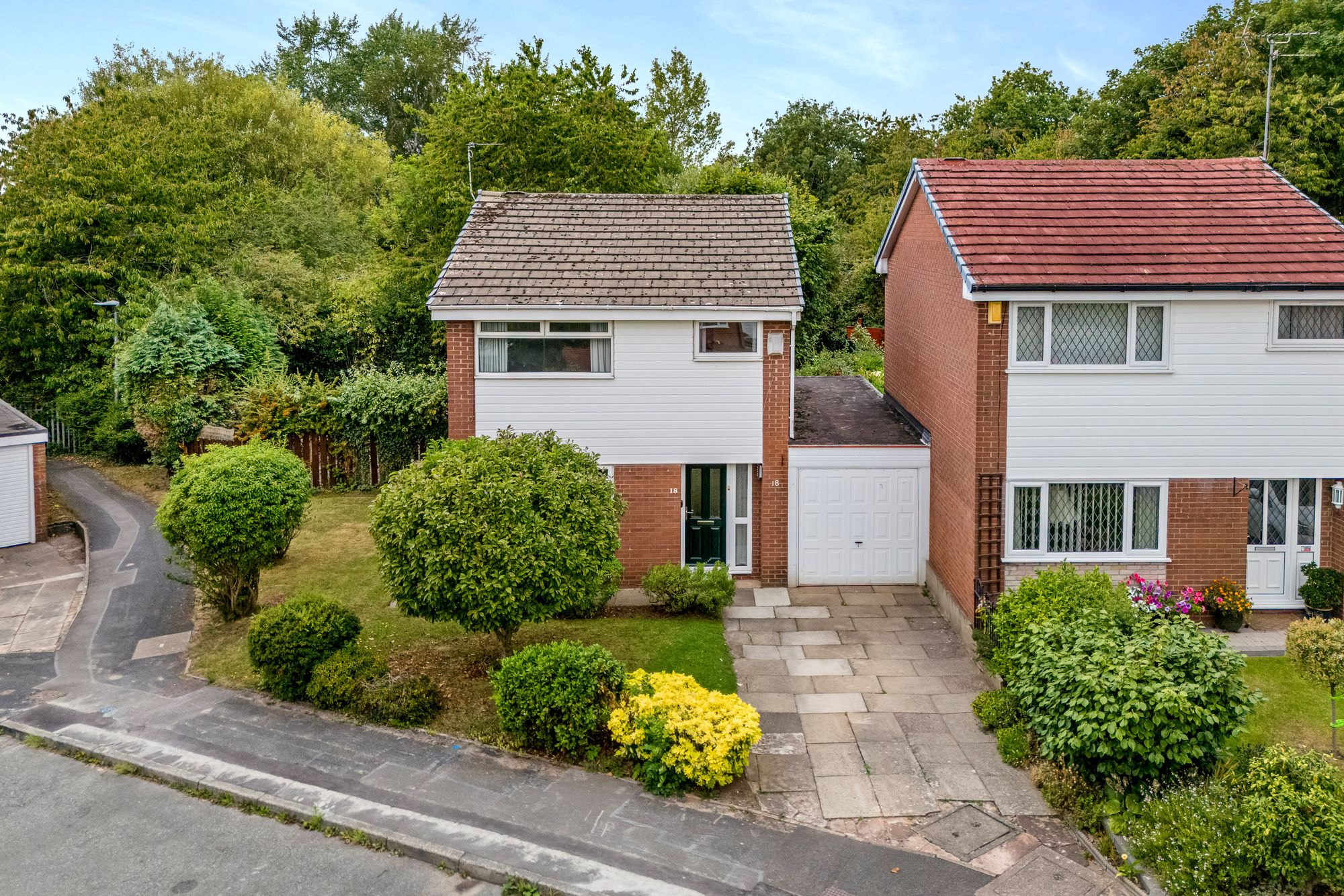 Copeland Grove, Beechwood, WA7