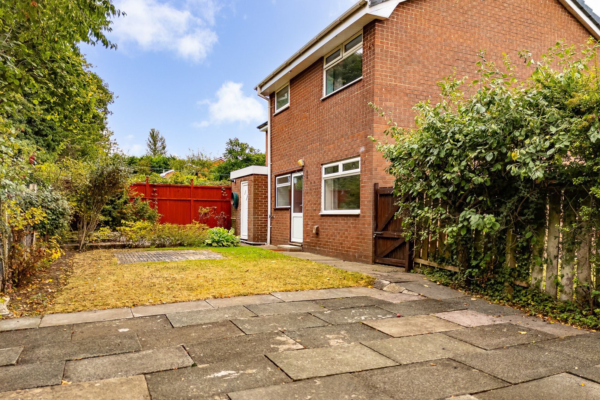 Copeland Grove, Beechwood, WA7